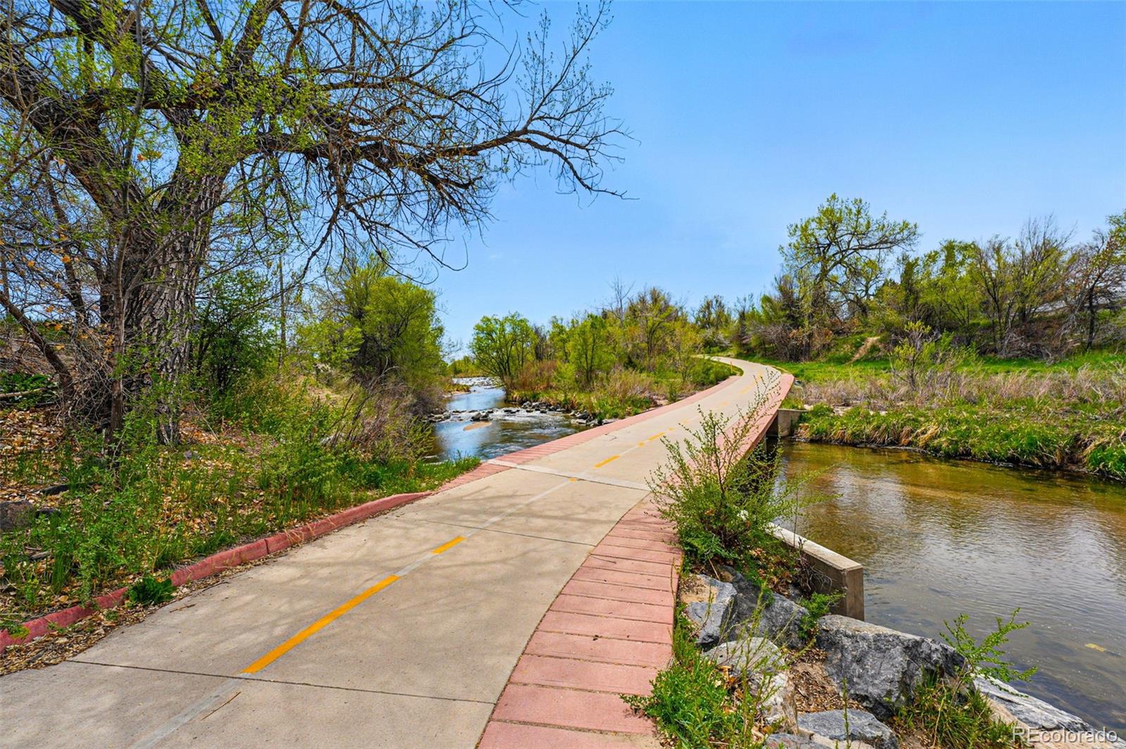 MLS Image #6 for 1335 s holly street,denver, Colorado