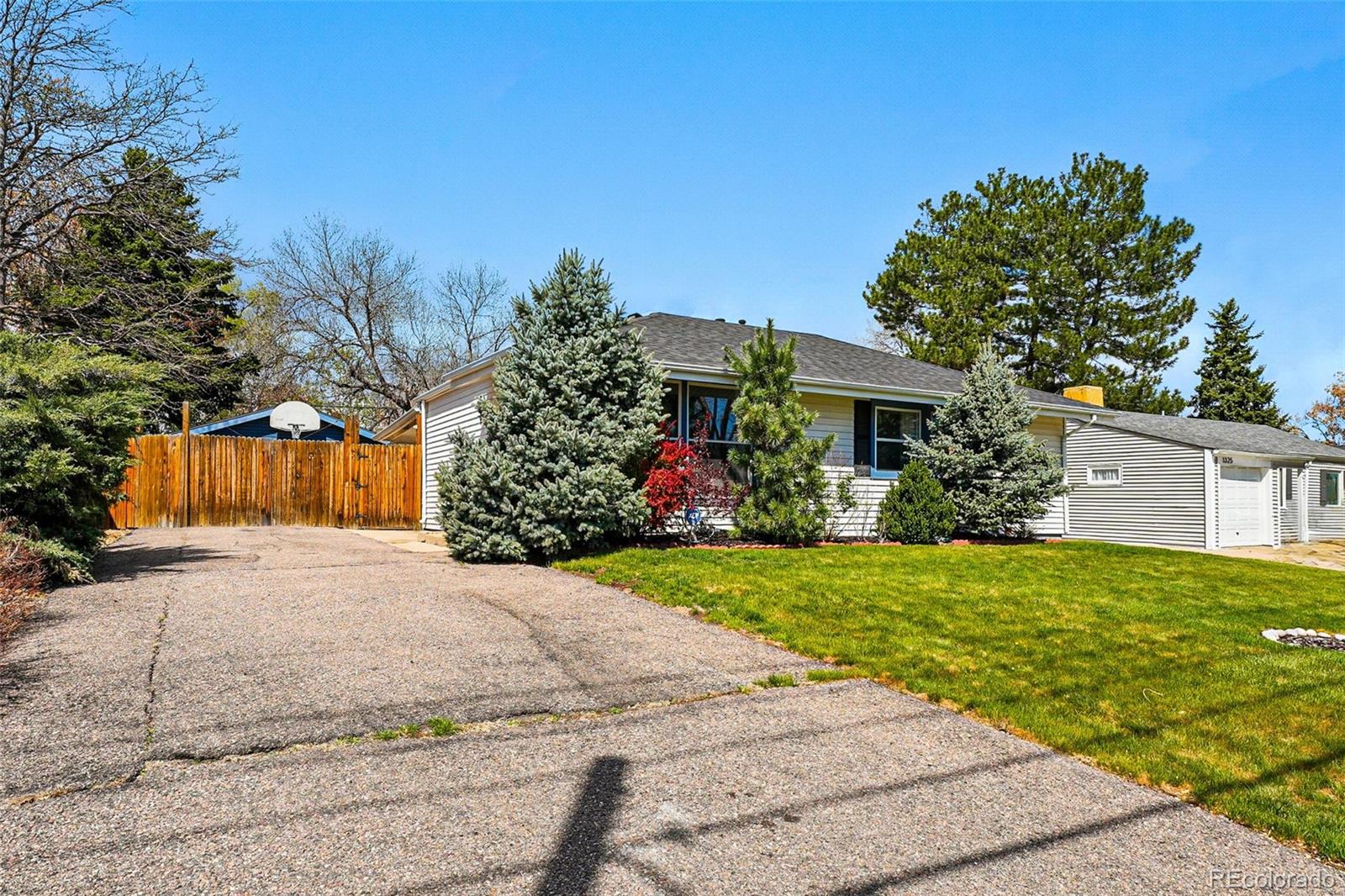 MLS Image #8 for 1335 s holly street,denver, Colorado