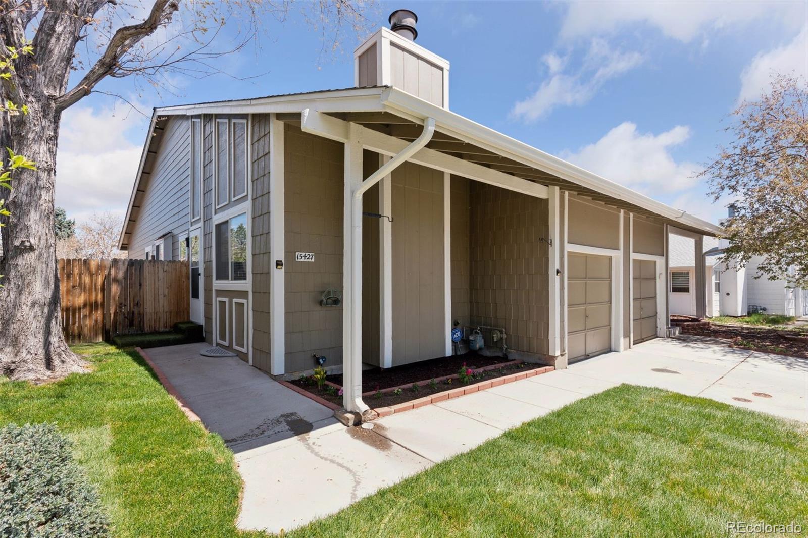 MLS Image #1 for 15427 e oberlin place,aurora, Colorado