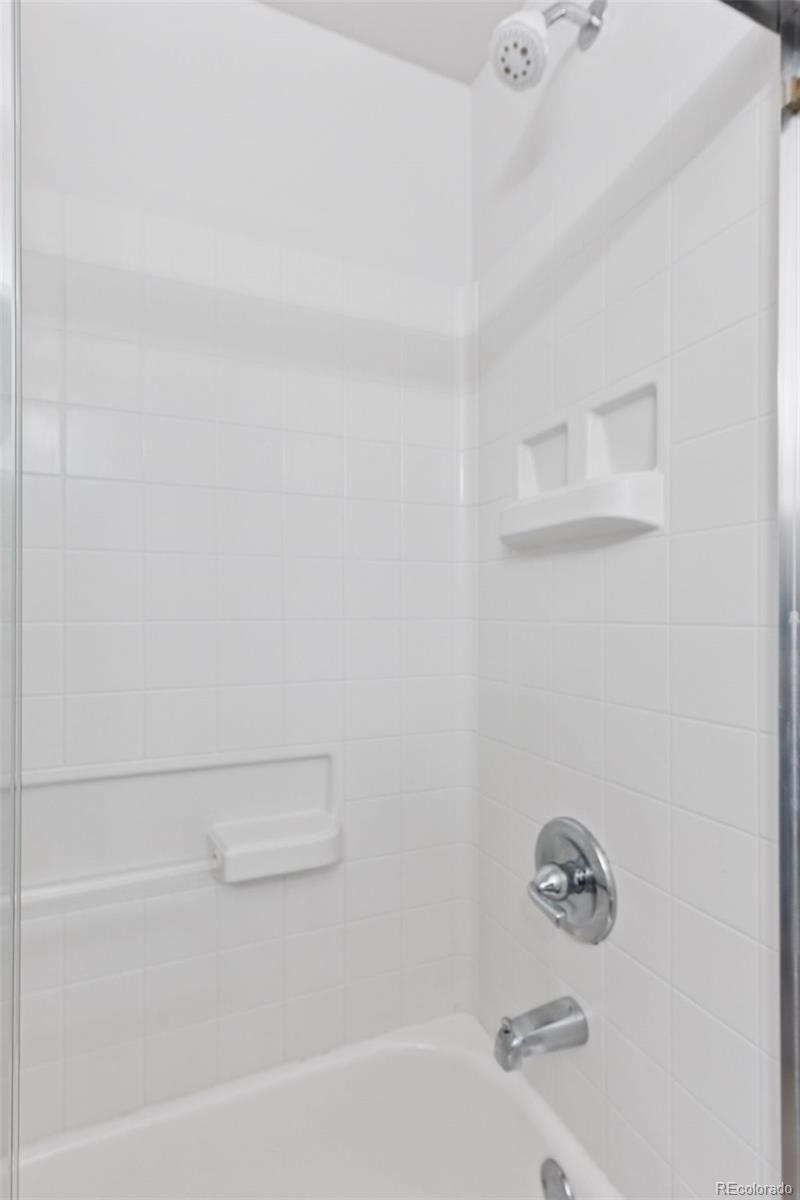 MLS Image #18 for 15427 e oberlin place,aurora, Colorado