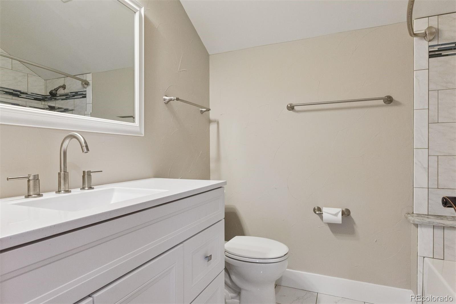 MLS Image #28 for 815 s gaylord street,denver, Colorado