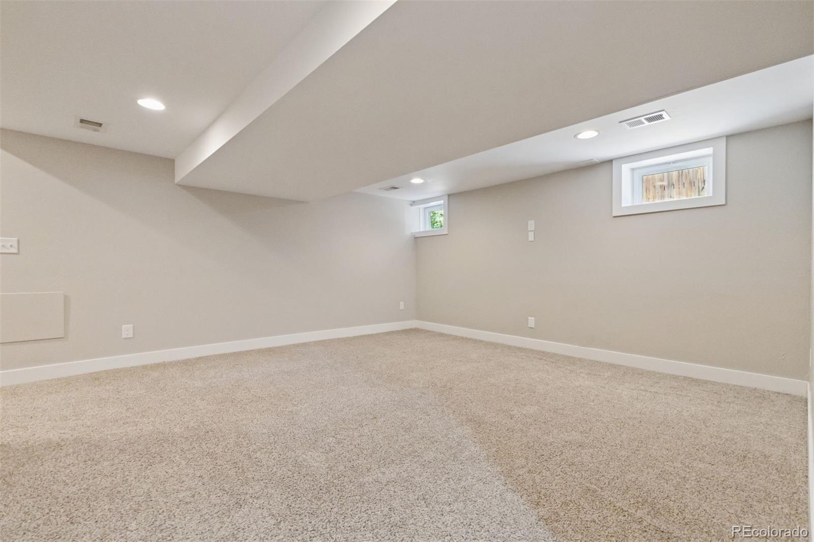 MLS Image #36 for 815 s gaylord street,denver, Colorado