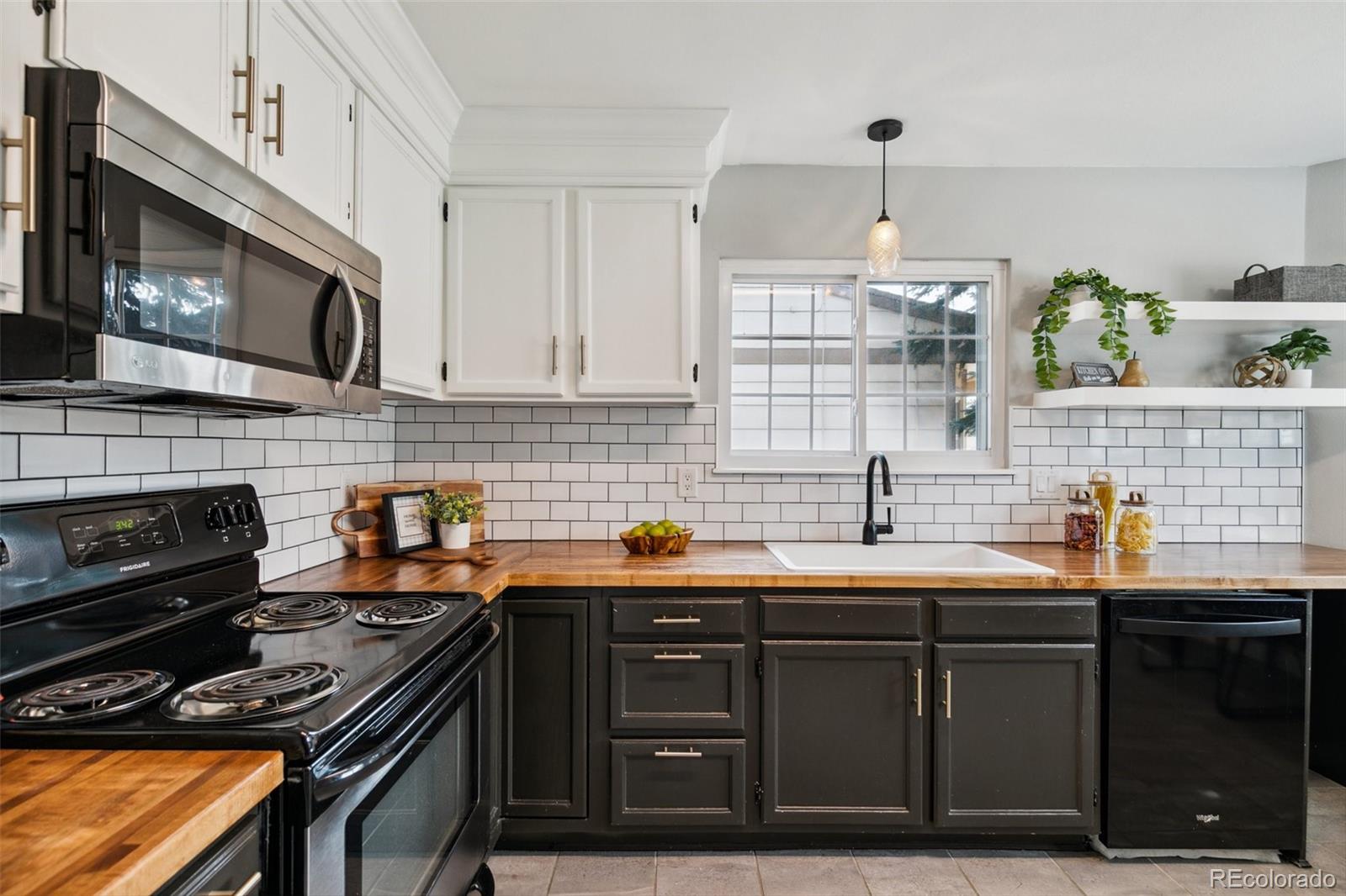 MLS Image #12 for 8365  pepperridge drive,colorado springs, Colorado