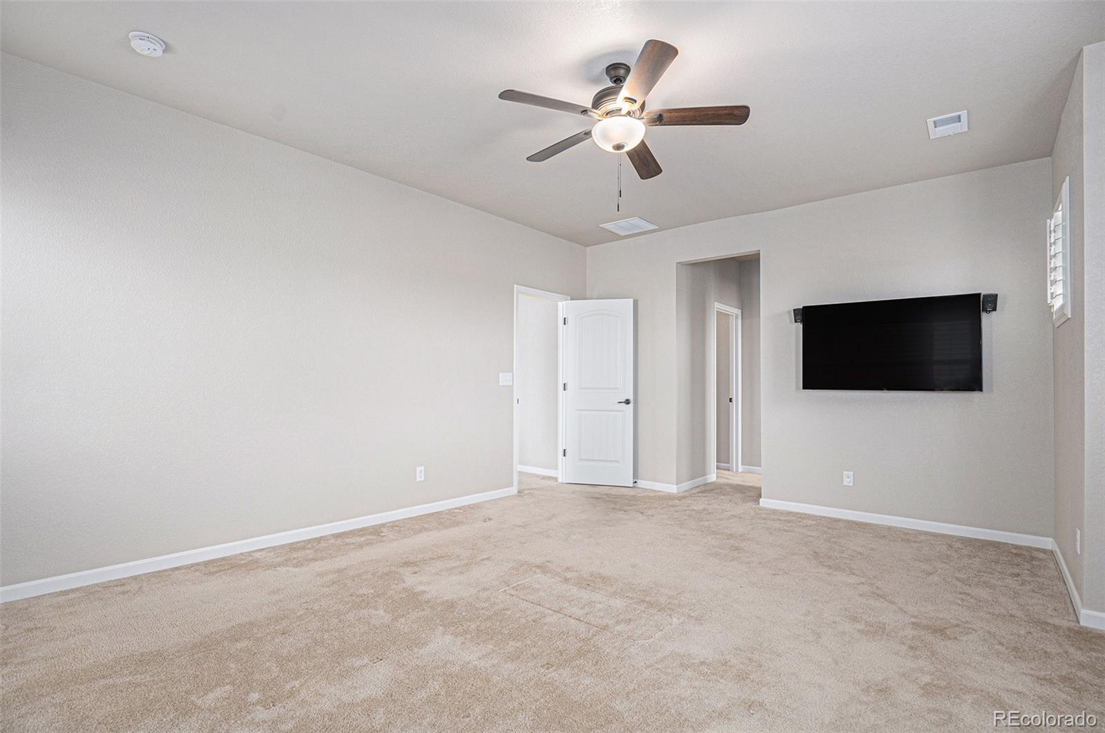 MLS Image #16 for 10610  reunion parkway,commerce city, Colorado