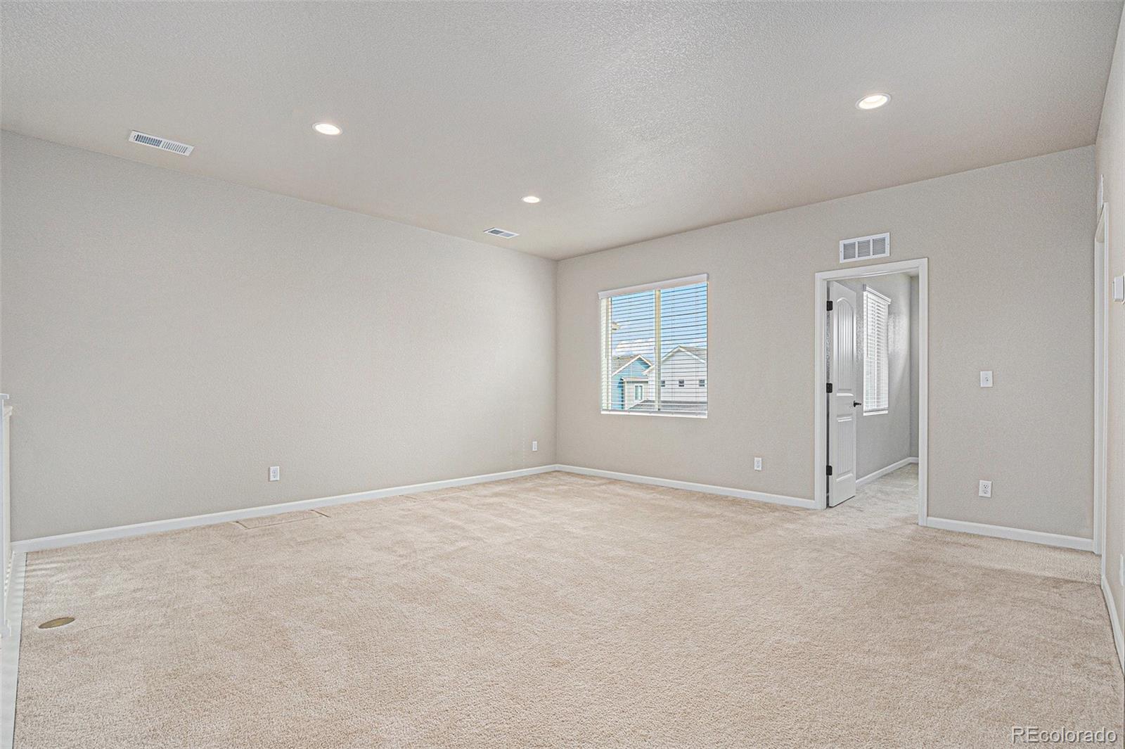 MLS Image #22 for 10610  reunion parkway,commerce city, Colorado