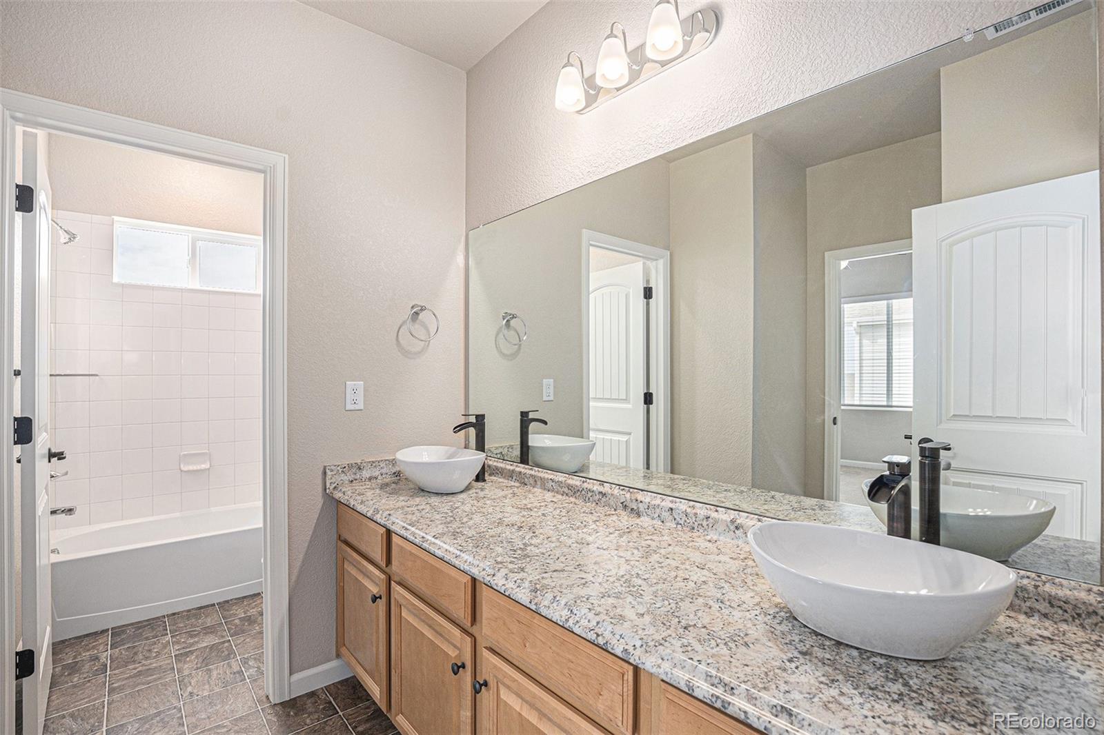 MLS Image #25 for 10610  reunion parkway,commerce city, Colorado