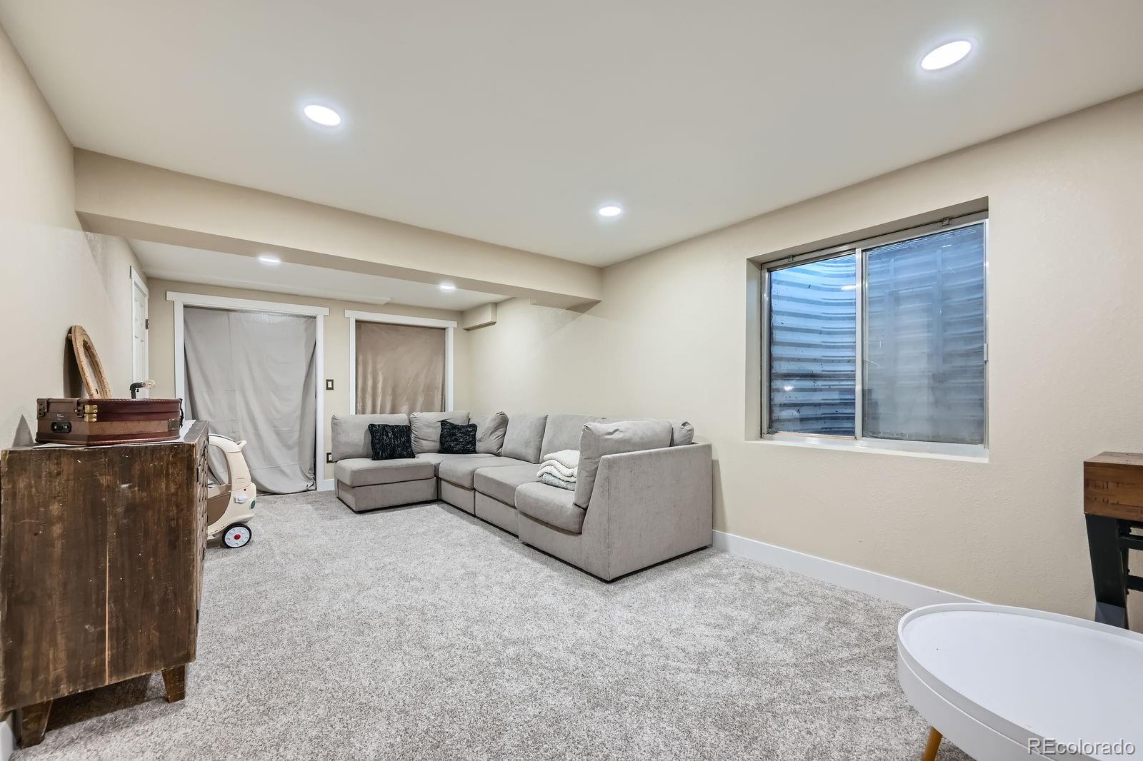 MLS Image #18 for 12282  bannock circle,denver, Colorado