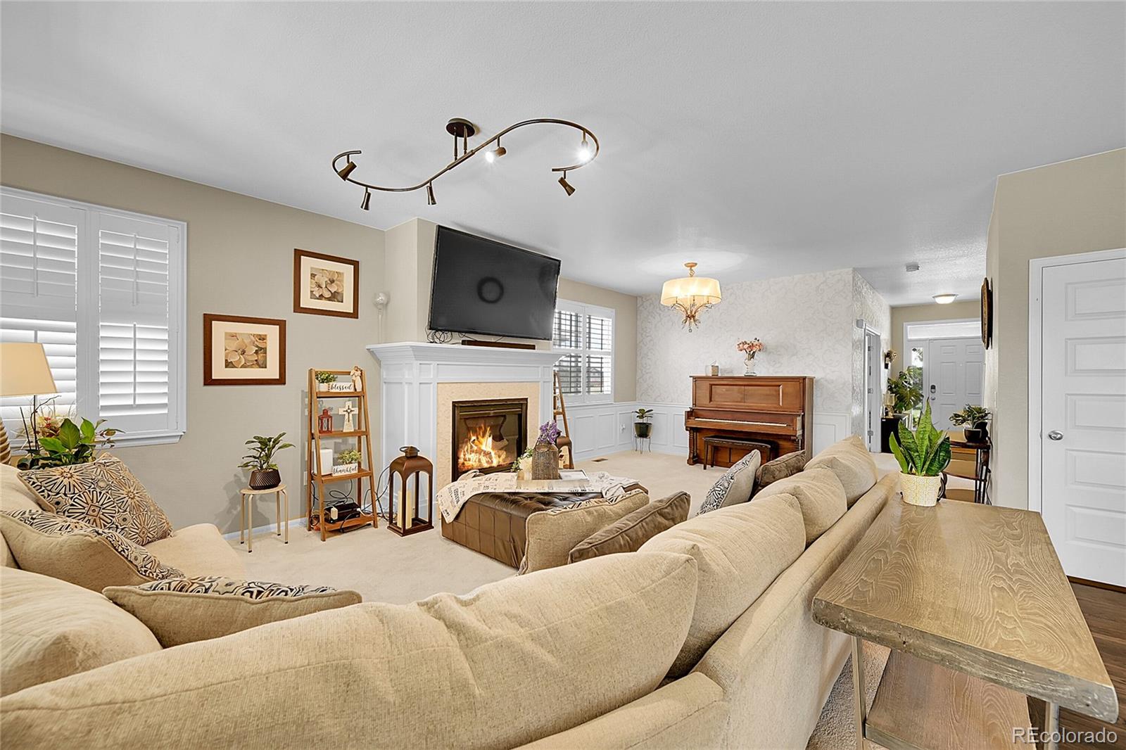 MLS Image #10 for 25262  e 2nd place,aurora, Colorado