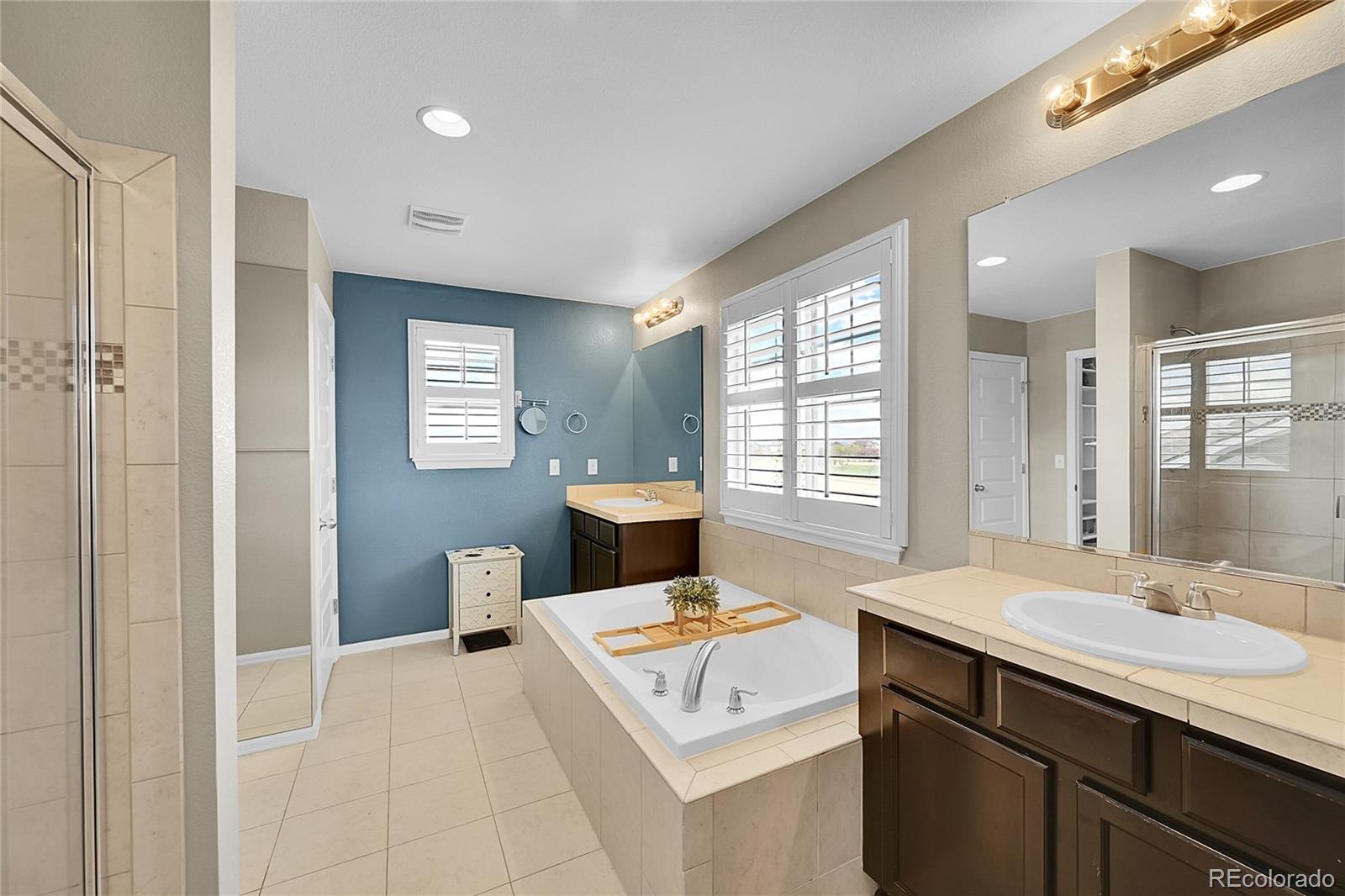 MLS Image #29 for 25262  e 2nd place,aurora, Colorado