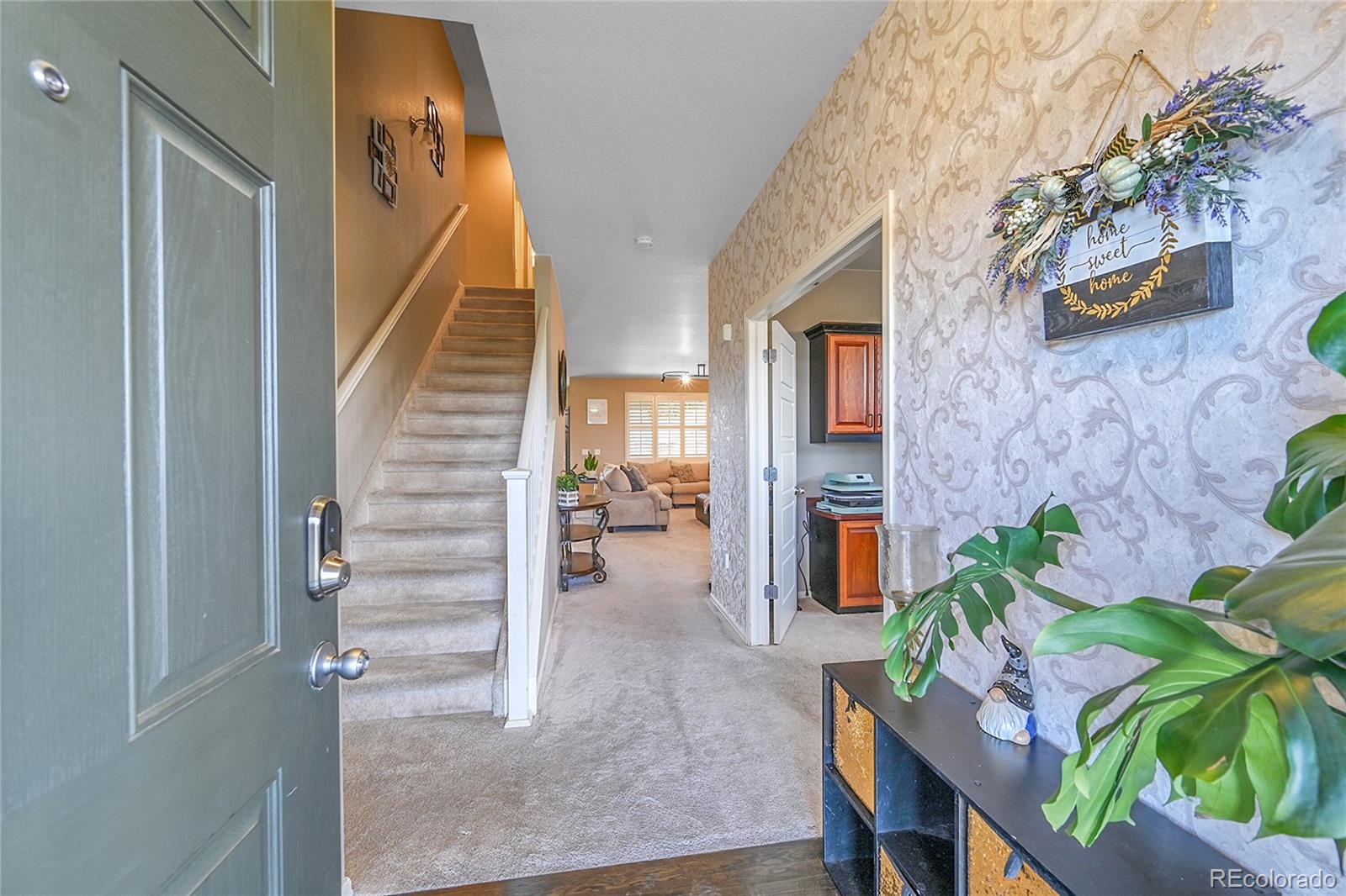 MLS Image #3 for 25262  e 2nd place,aurora, Colorado
