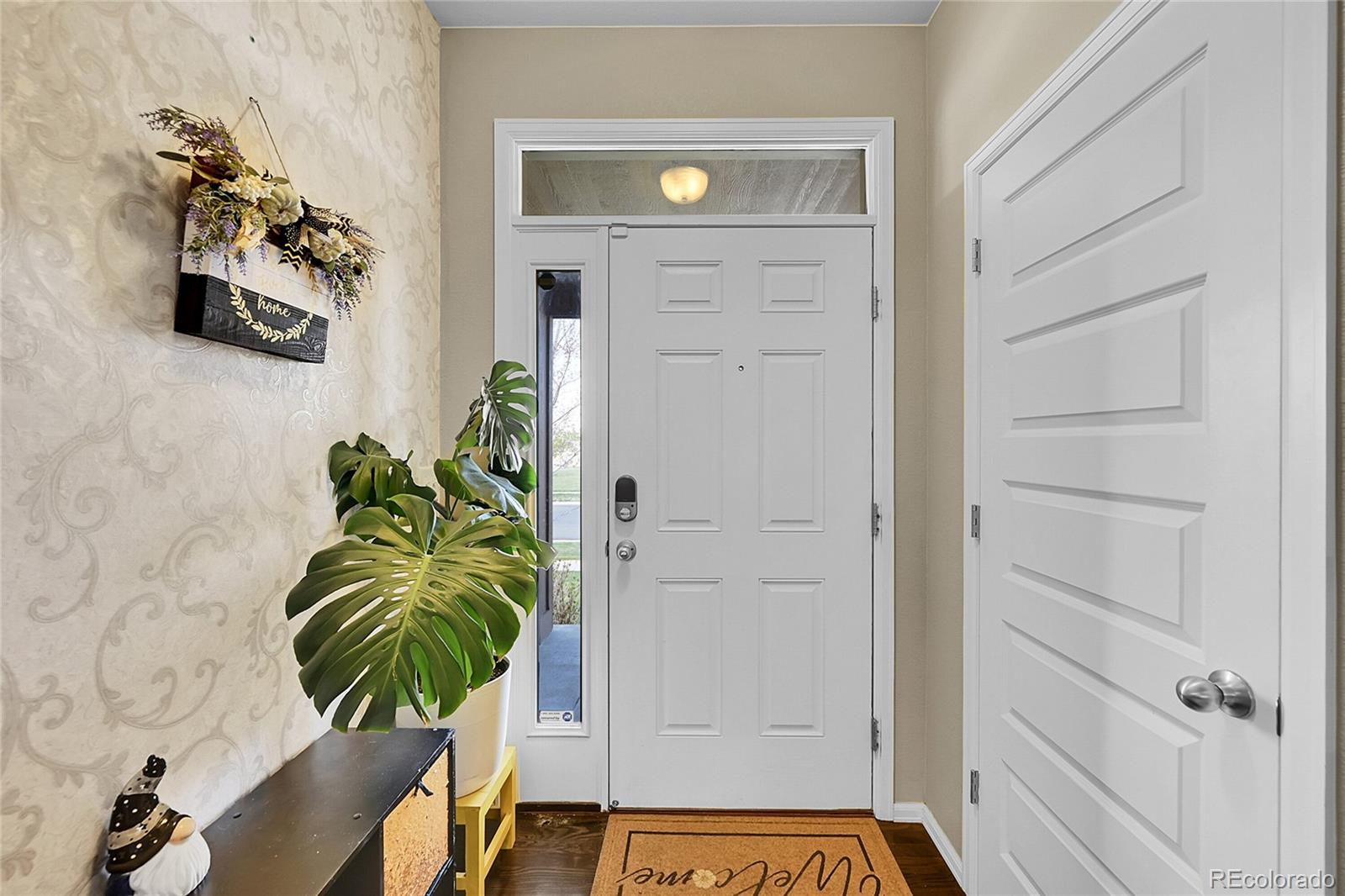 MLS Image #4 for 25262  e 2nd place,aurora, Colorado