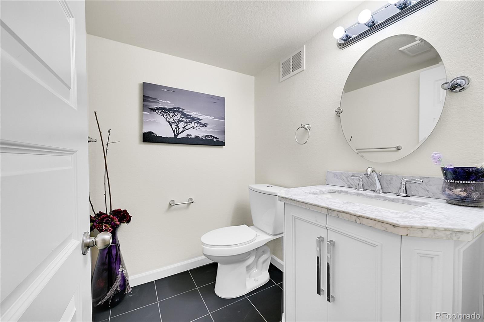 MLS Image #40 for 25262  e 2nd place,aurora, Colorado