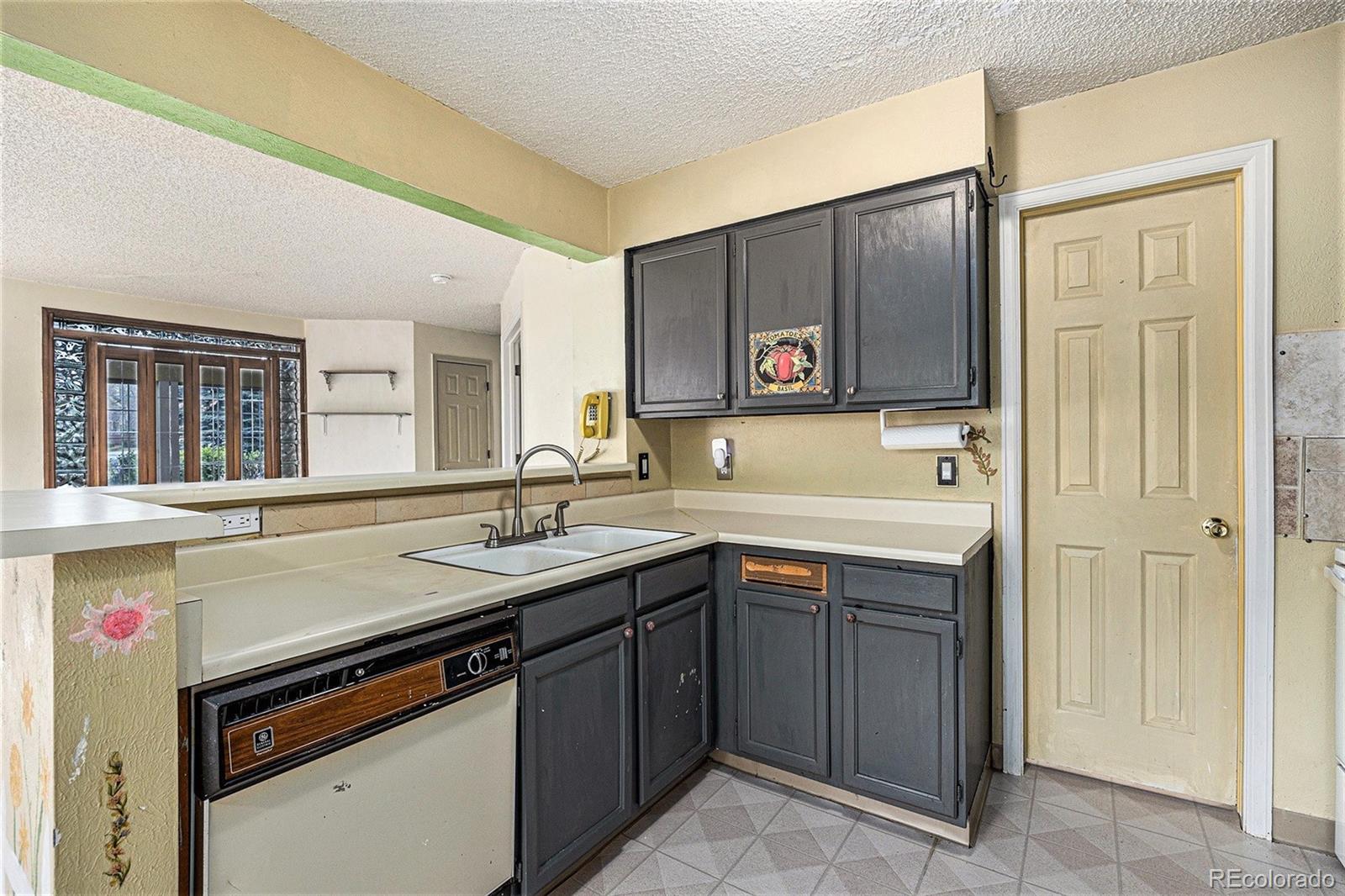 MLS Image #12 for 13762 e lehigh avenue,aurora, Colorado