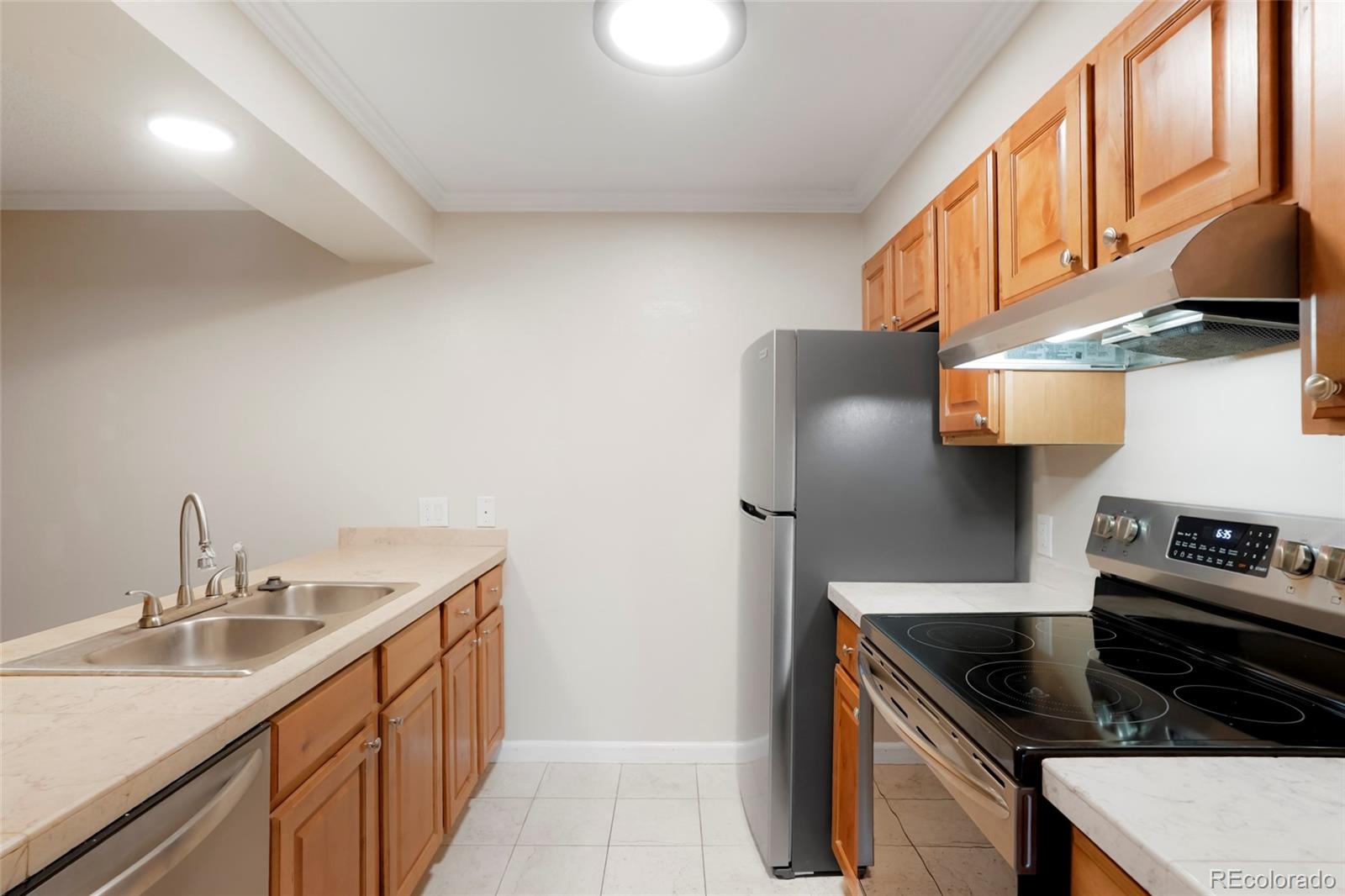 MLS Image #4 for 7665 e eastman avenue,denver, Colorado