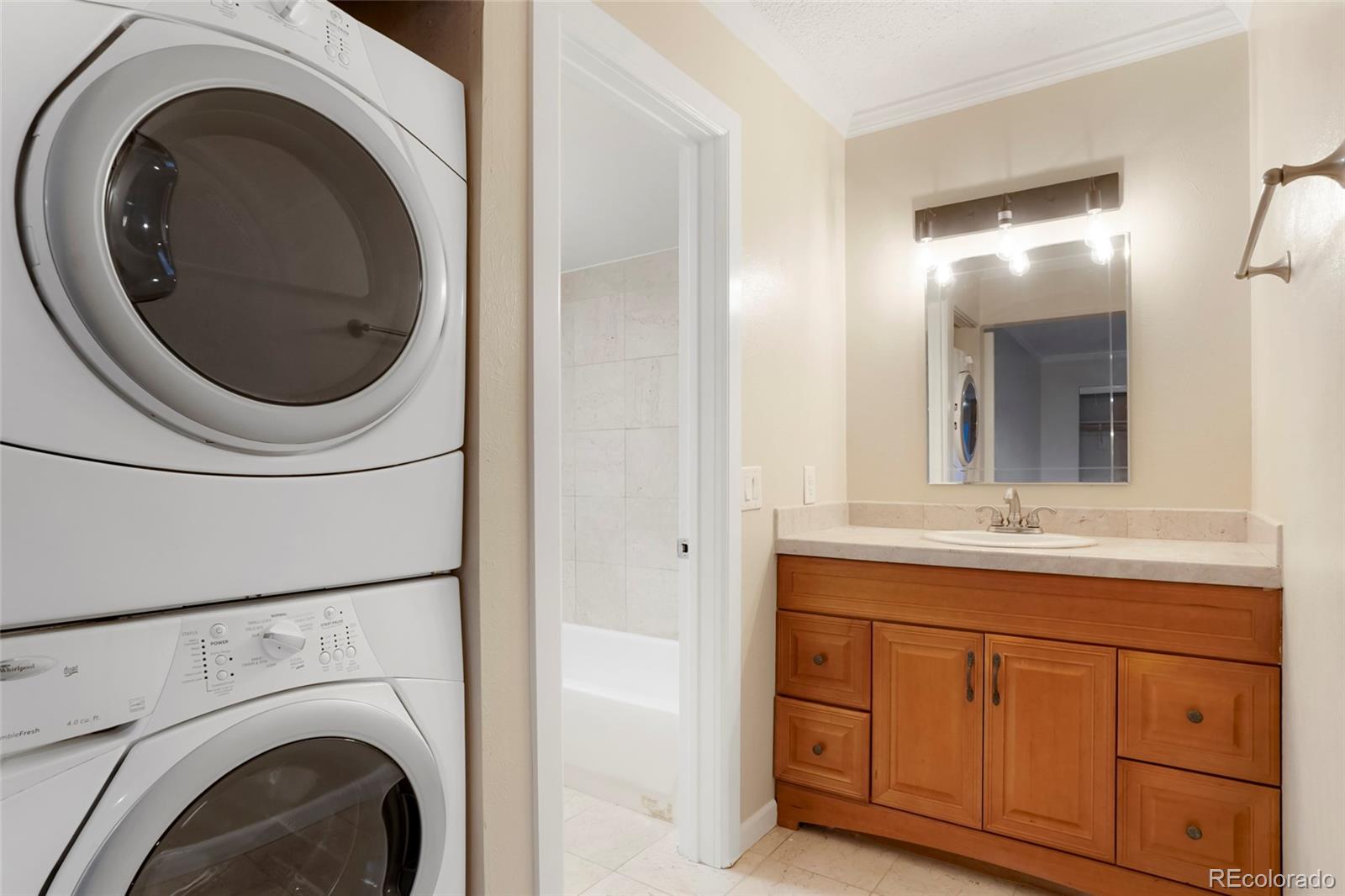 MLS Image #8 for 7665 e eastman avenue,denver, Colorado