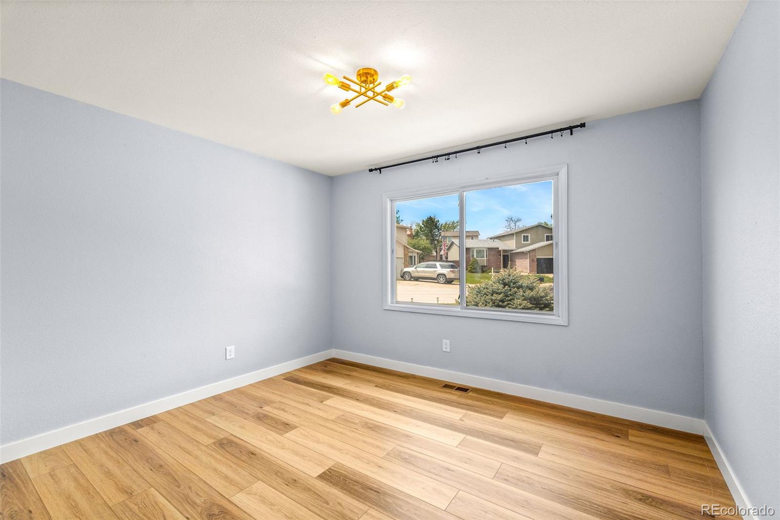 MLS Image #20 for 2484 e 101st court,thornton, Colorado