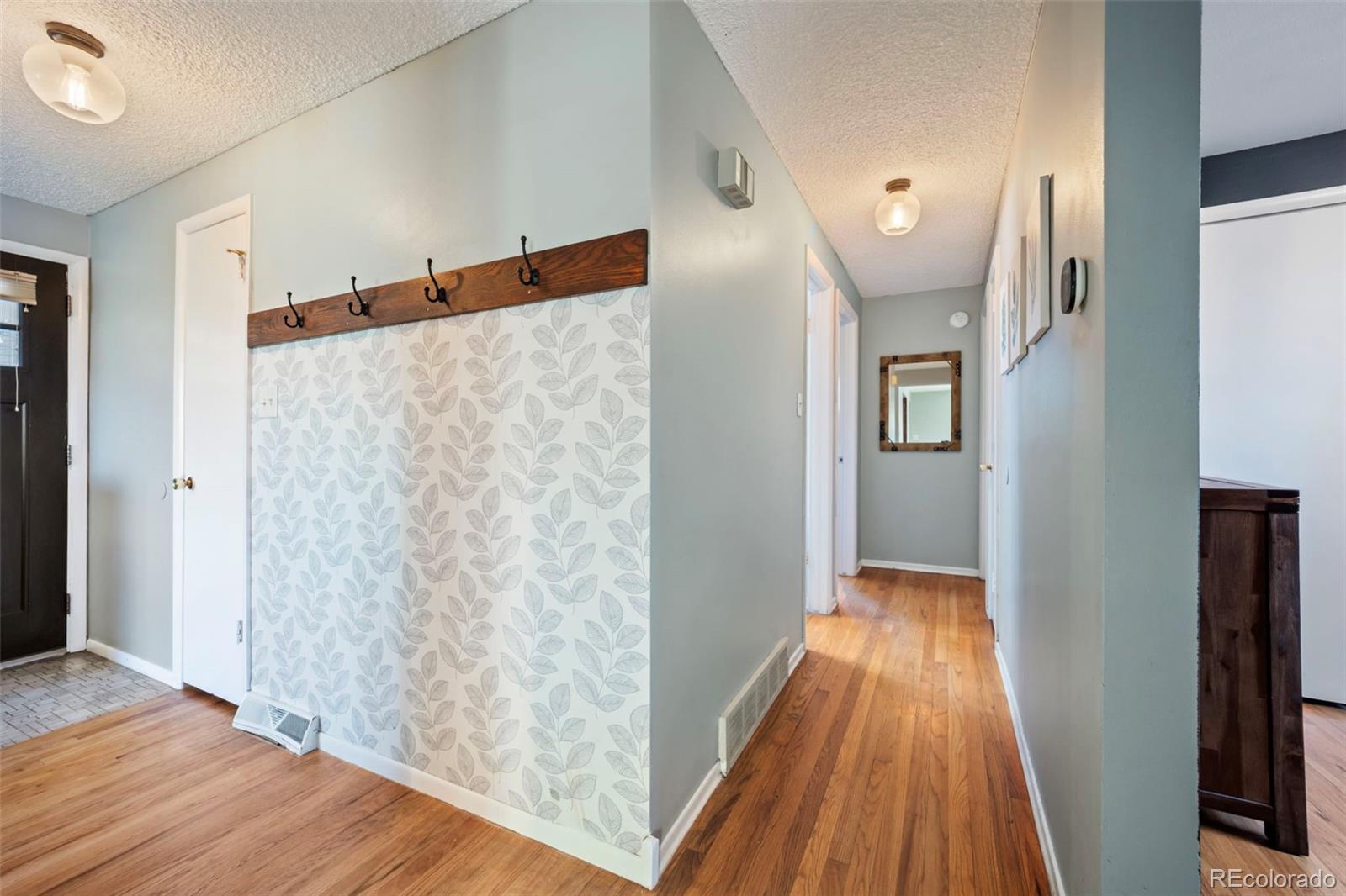 MLS Image #15 for 30 n claremont street,colorado springs, Colorado
