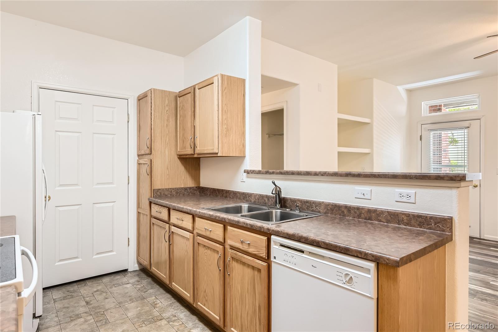 MLS Image #4 for 8481 w union avenue,littleton, Colorado