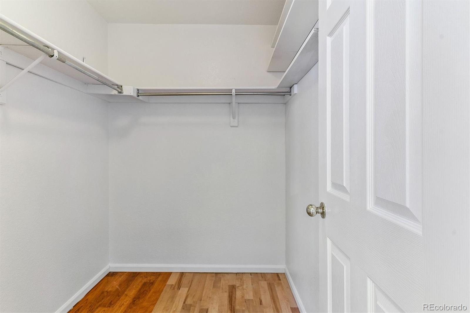 MLS Image #17 for 2575 s syracuse way,denver, Colorado