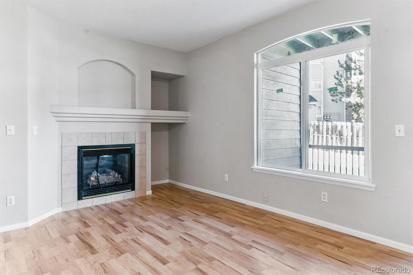 MLS Image #4 for 2575 s syracuse way,denver, Colorado