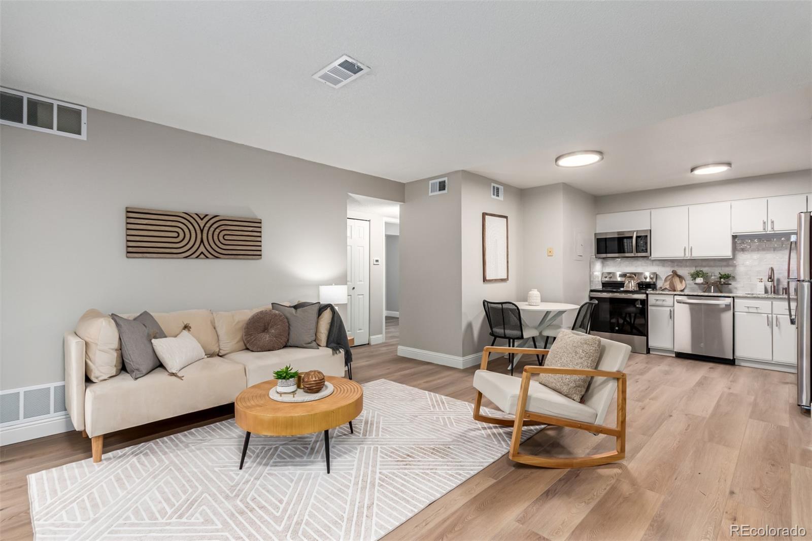 MLS Image #7 for 2575 s syracuse way,denver, Colorado