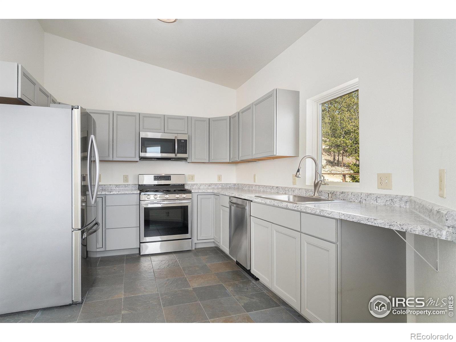 MLS Image #8 for 552  blue grouse lane,bellvue, Colorado