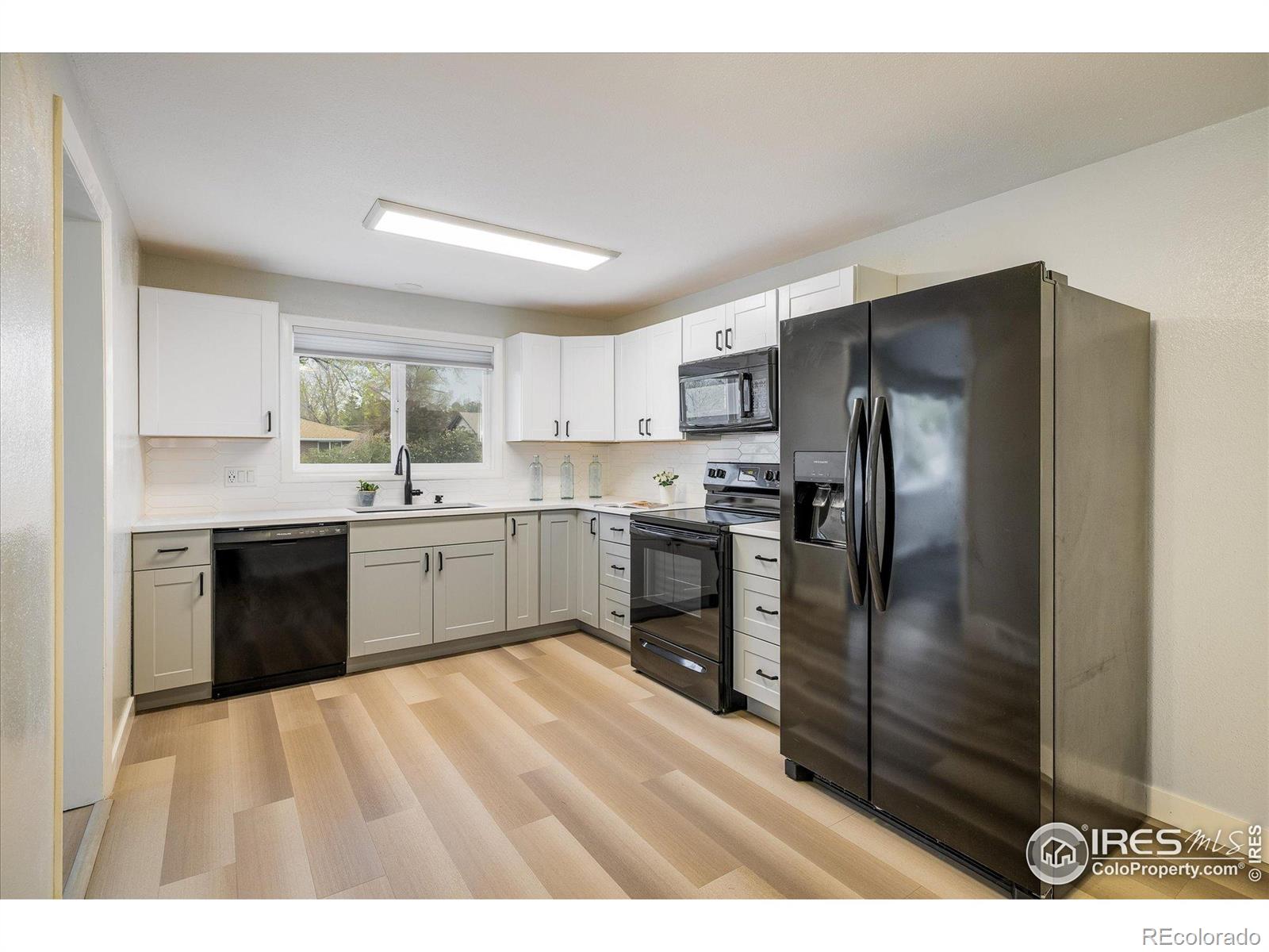 MLS Image #9 for 740  lotus way,broomfield, Colorado