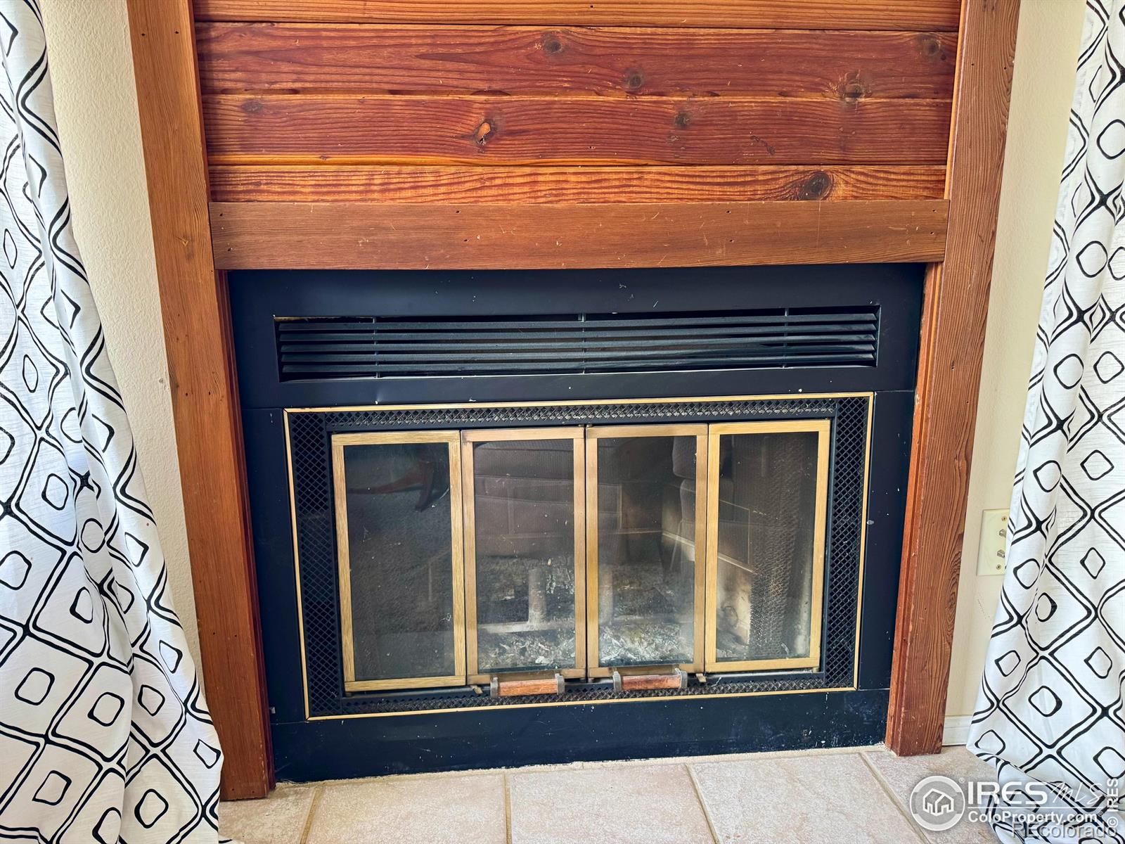 MLS Image #18 for 6899  countryside lane,niwot, Colorado