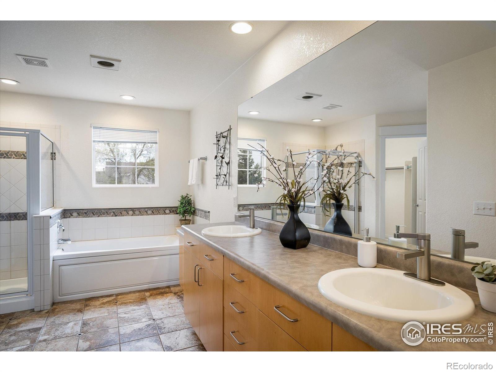 MLS Image #21 for 14000  winding river court,broomfield, Colorado