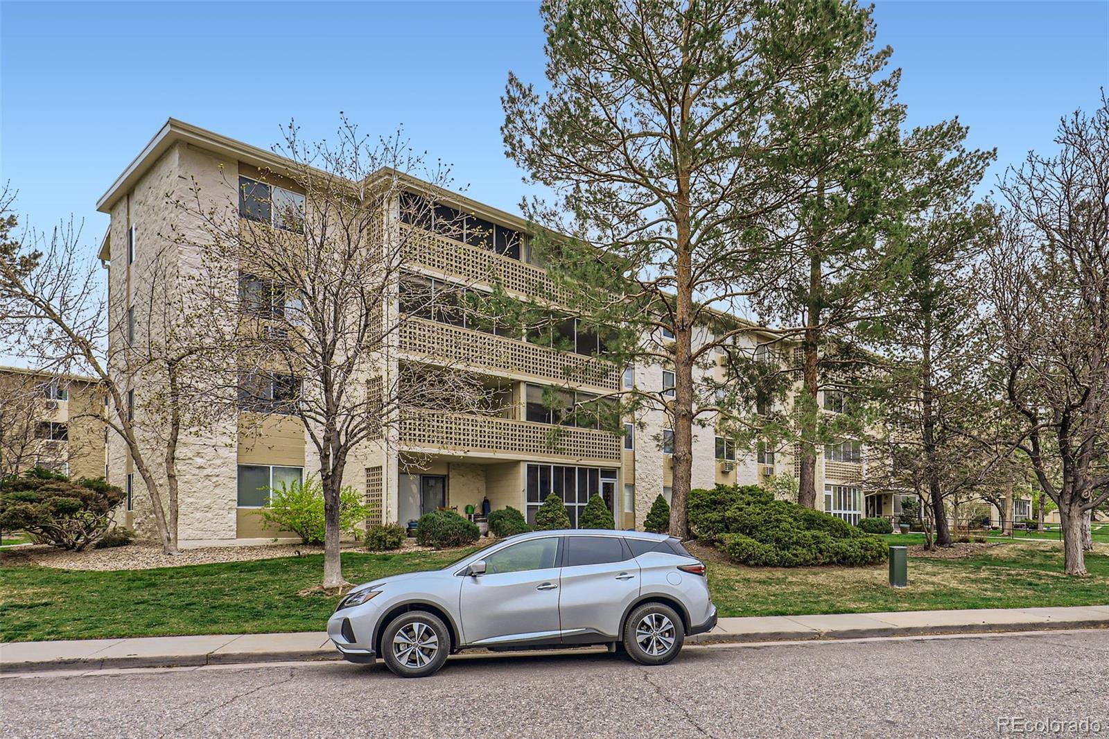 MLS Image #2 for 3144 s wheeling way,aurora, Colorado
