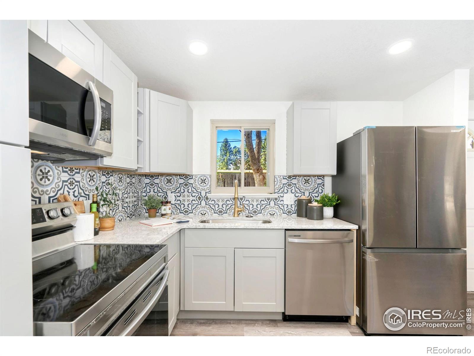 MLS Image #6 for 635 w prospect road,fort collins, Colorado