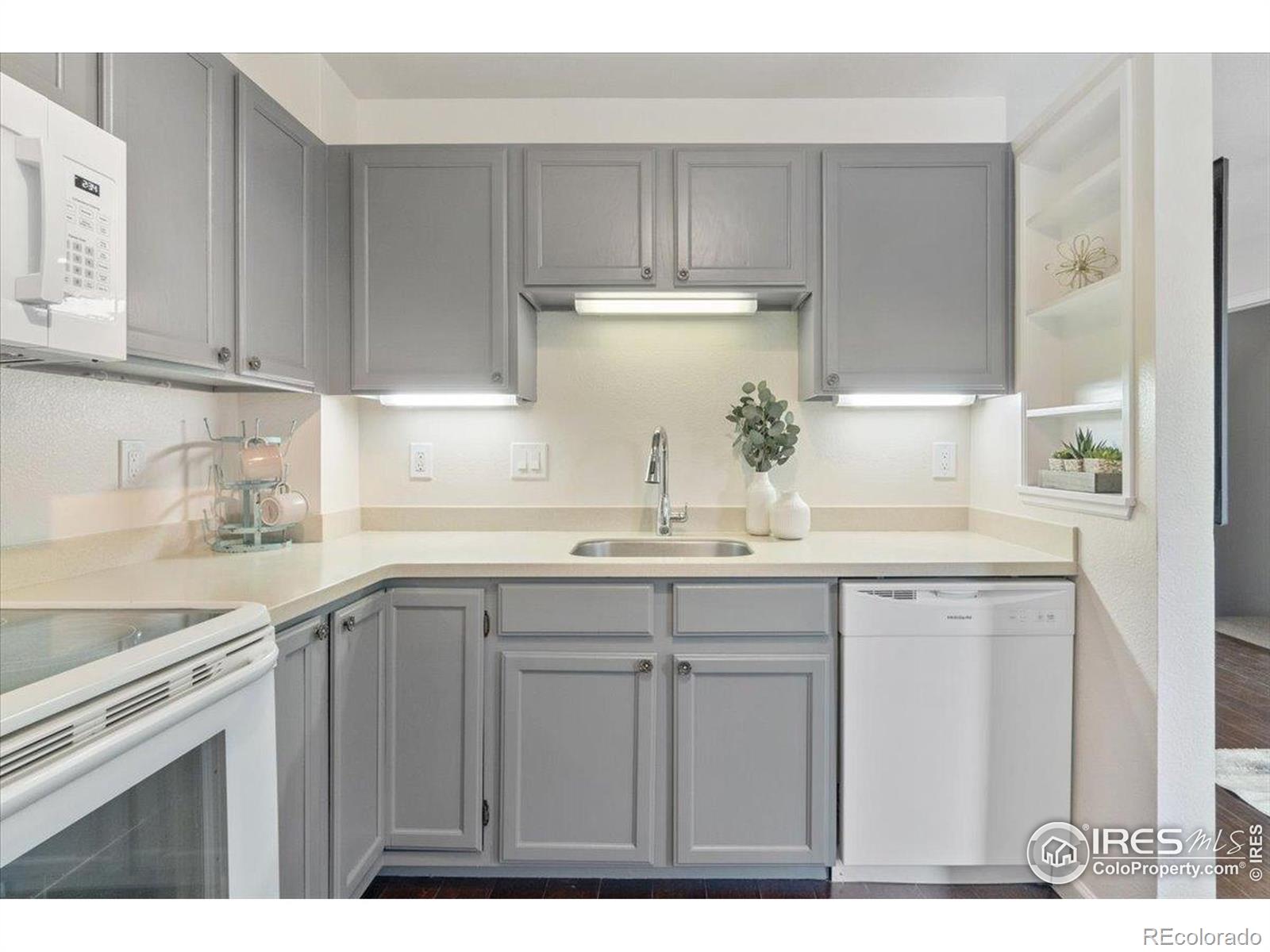 MLS Image #10 for 314  dean court,loveland, Colorado