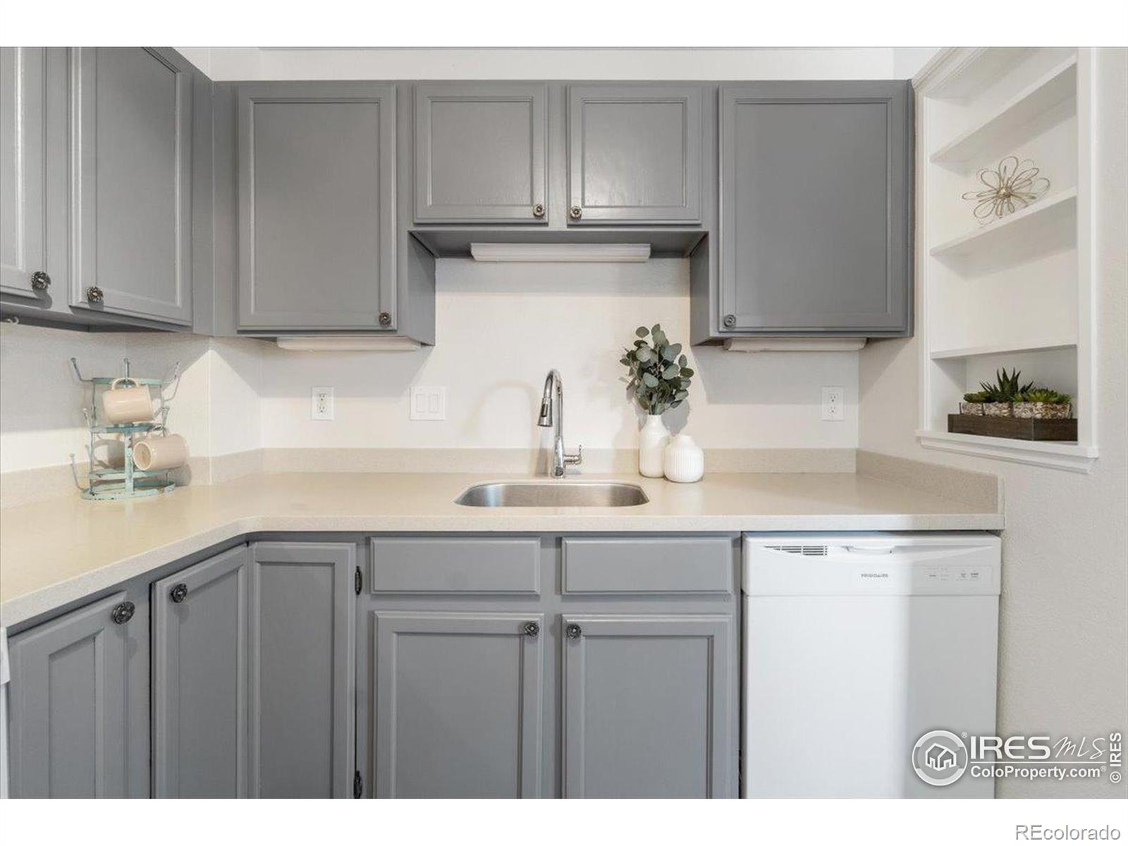 MLS Image #11 for 314  dean court,loveland, Colorado