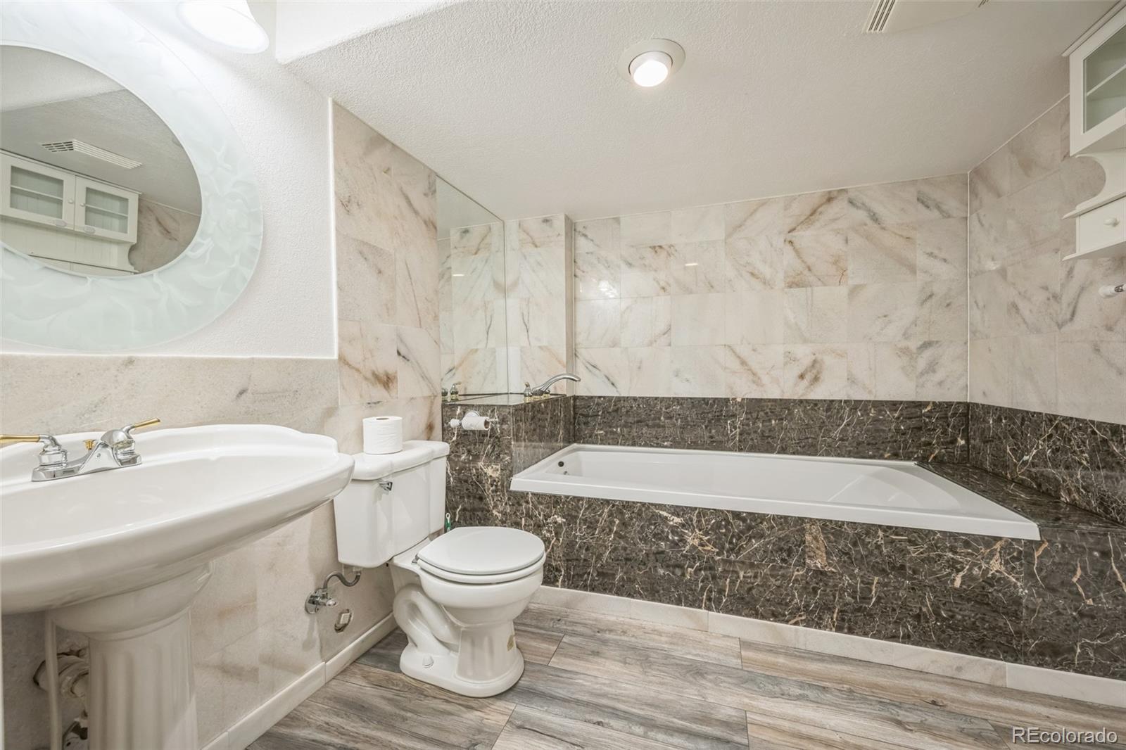 MLS Image #13 for 10729  kipling way,broomfield, Colorado