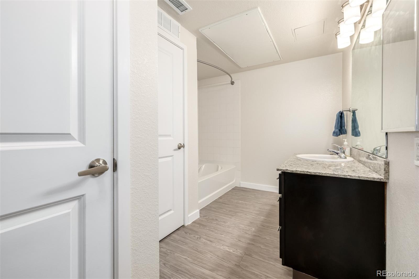 MLS Image #14 for 4100  albion street,denver, Colorado