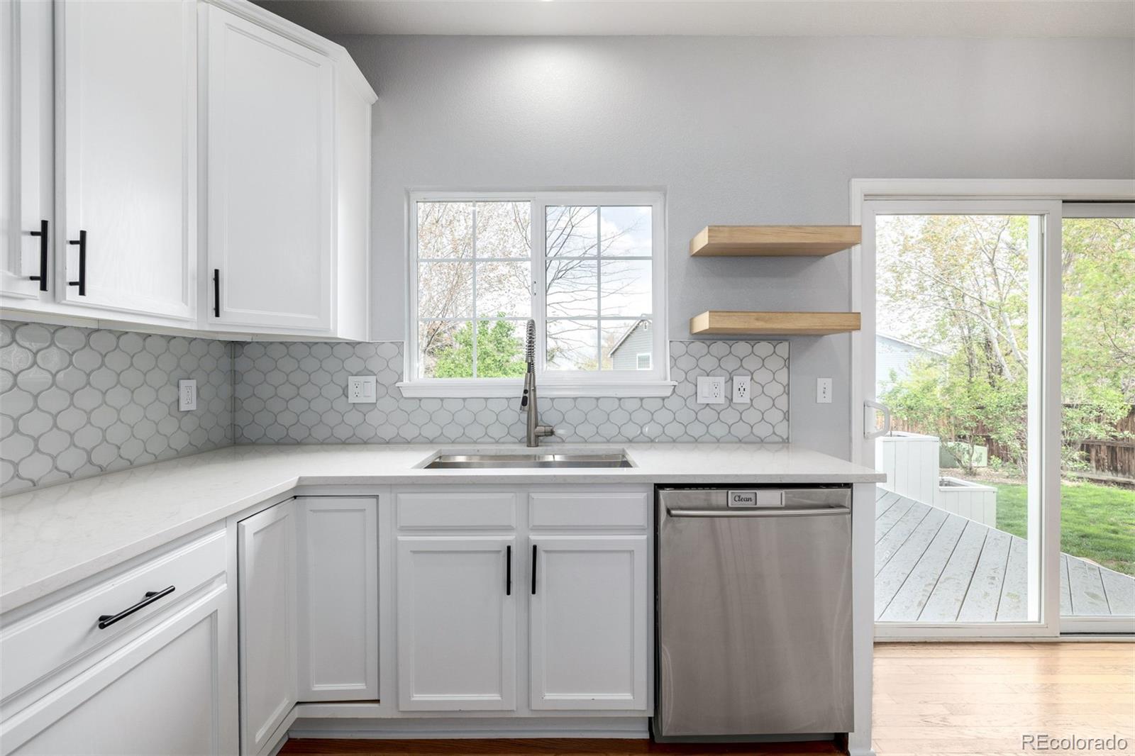 MLS Image #15 for 1041  riddlewood road,highlands ranch, Colorado