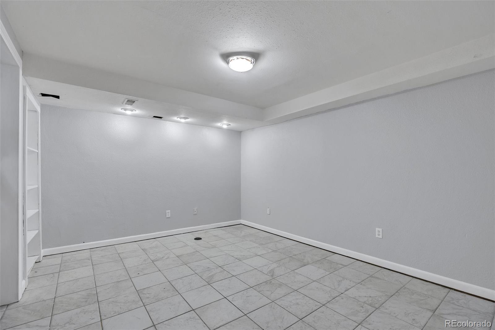 MLS Image #17 for 9671 w chatfield avenue,littleton, Colorado