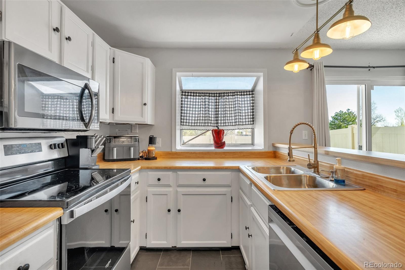 MLS Image #9 for 9671 w chatfield avenue,littleton, Colorado