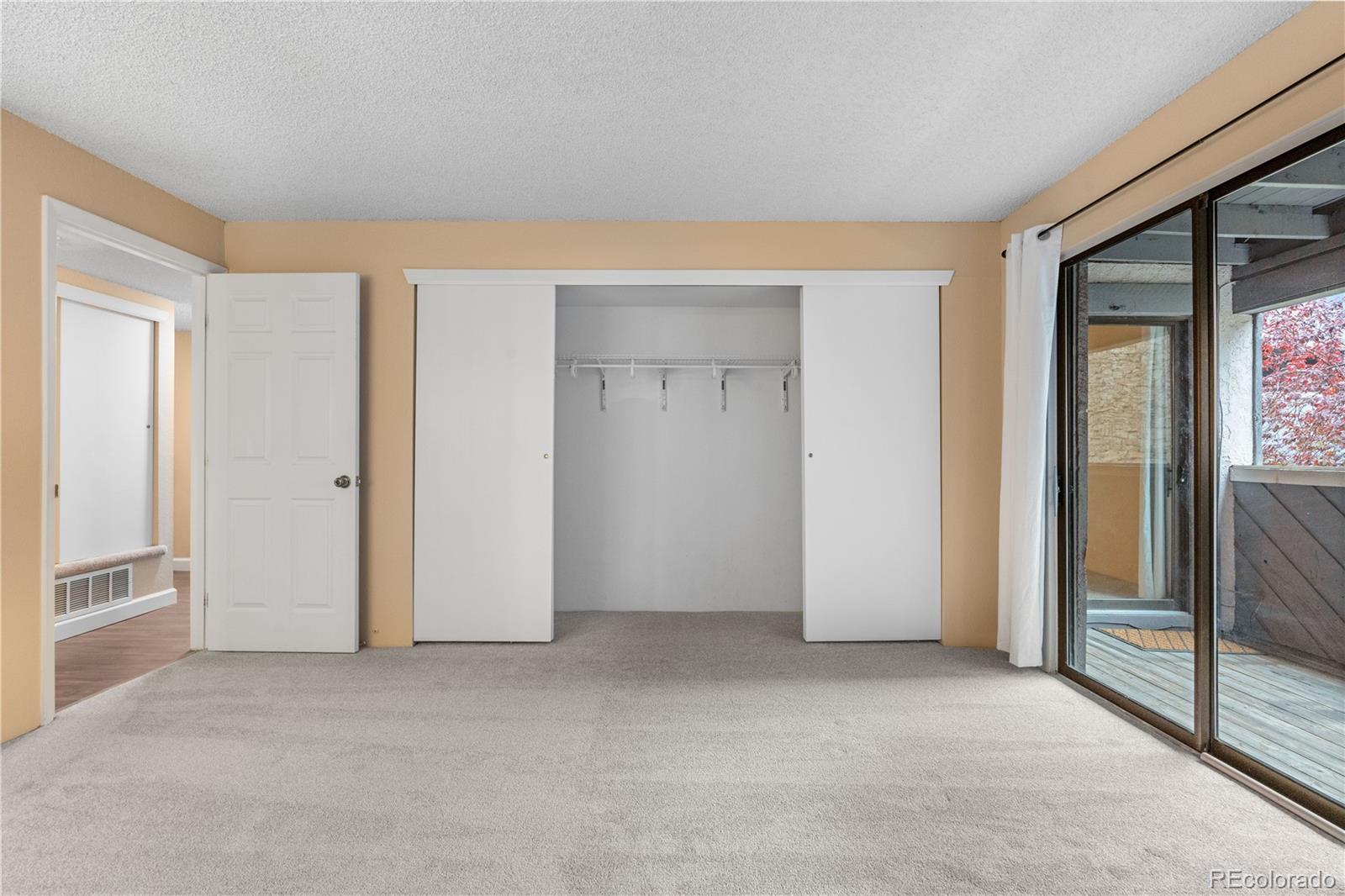 MLS Image #14 for 9837 e peakview avenue d05,englewood, Colorado