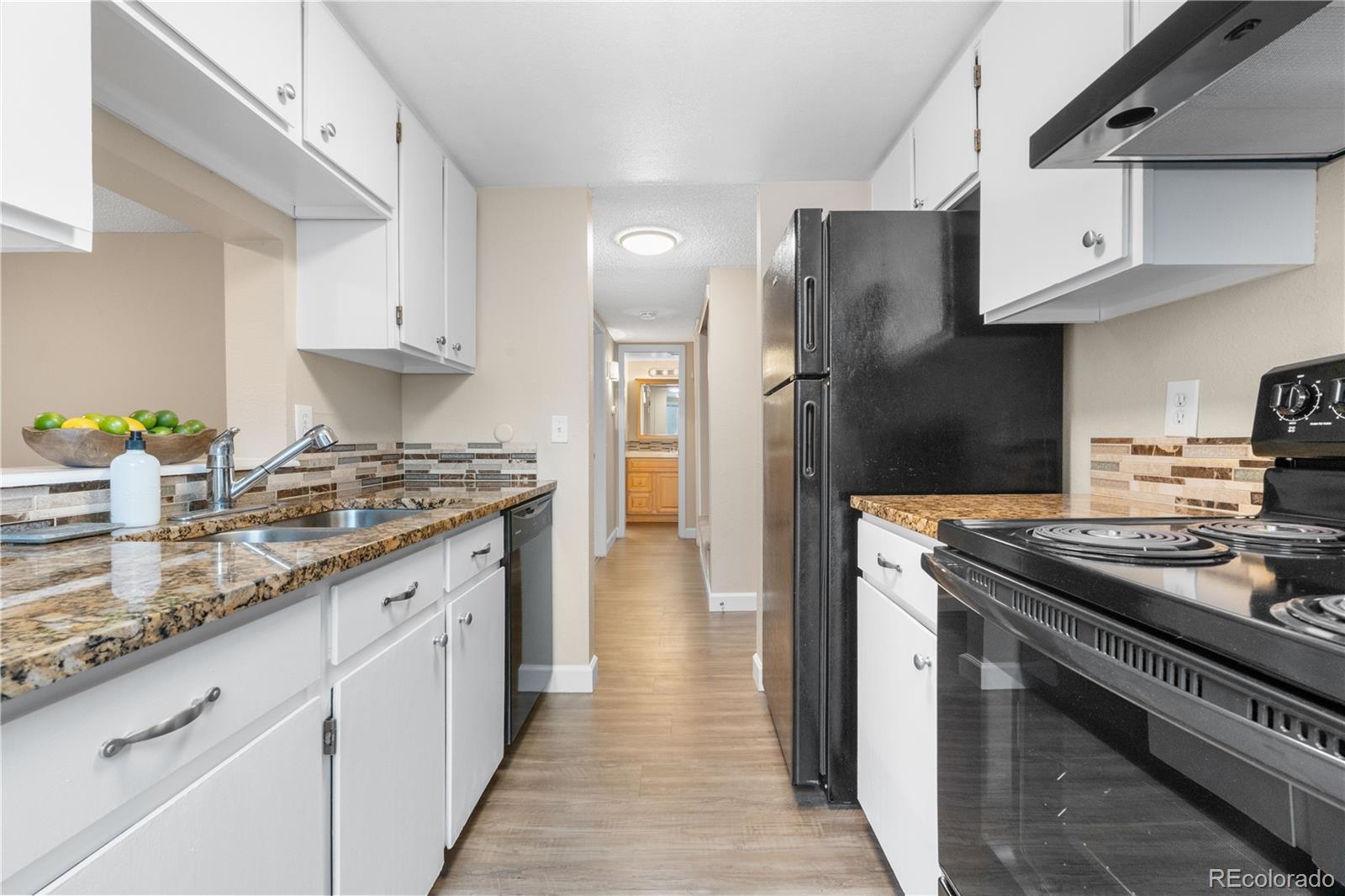 MLS Image #17 for 9837 e peakview avenue d05,englewood, Colorado