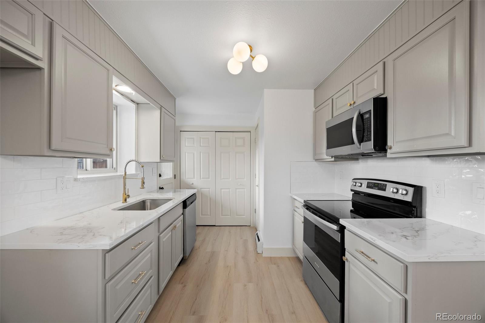 MLS Image #11 for 1002  zang street,golden, Colorado