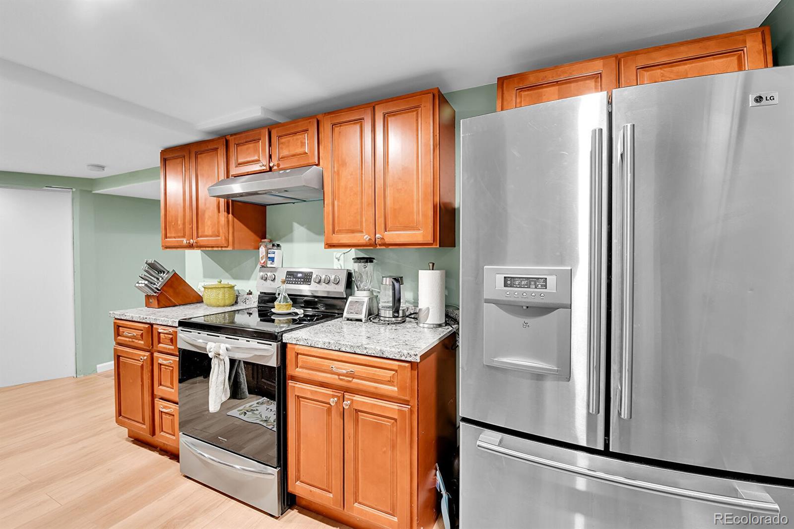 MLS Image #10 for 2580  valley view drive,denver, Colorado