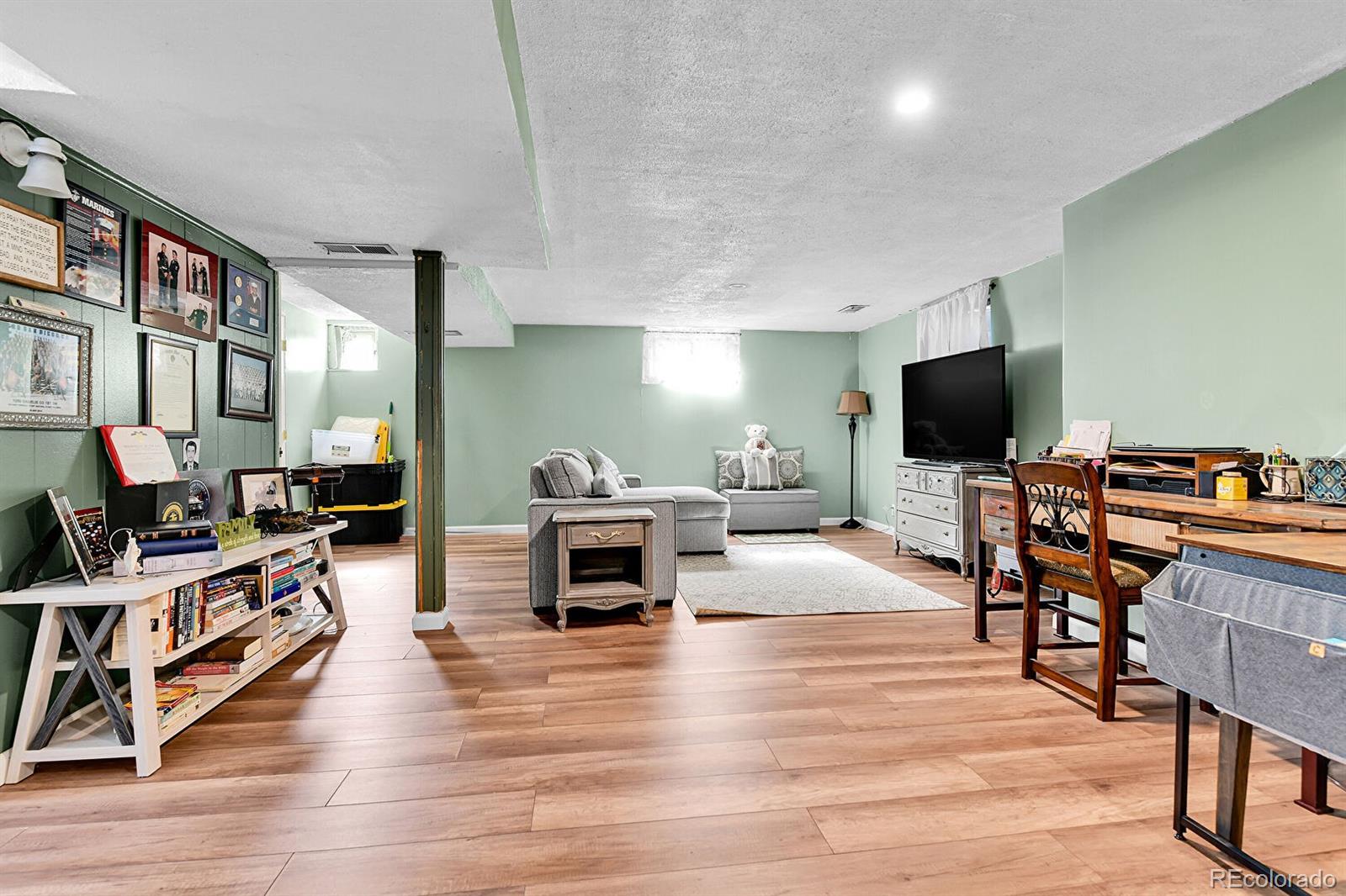 MLS Image #13 for 2580  valley view drive,denver, Colorado