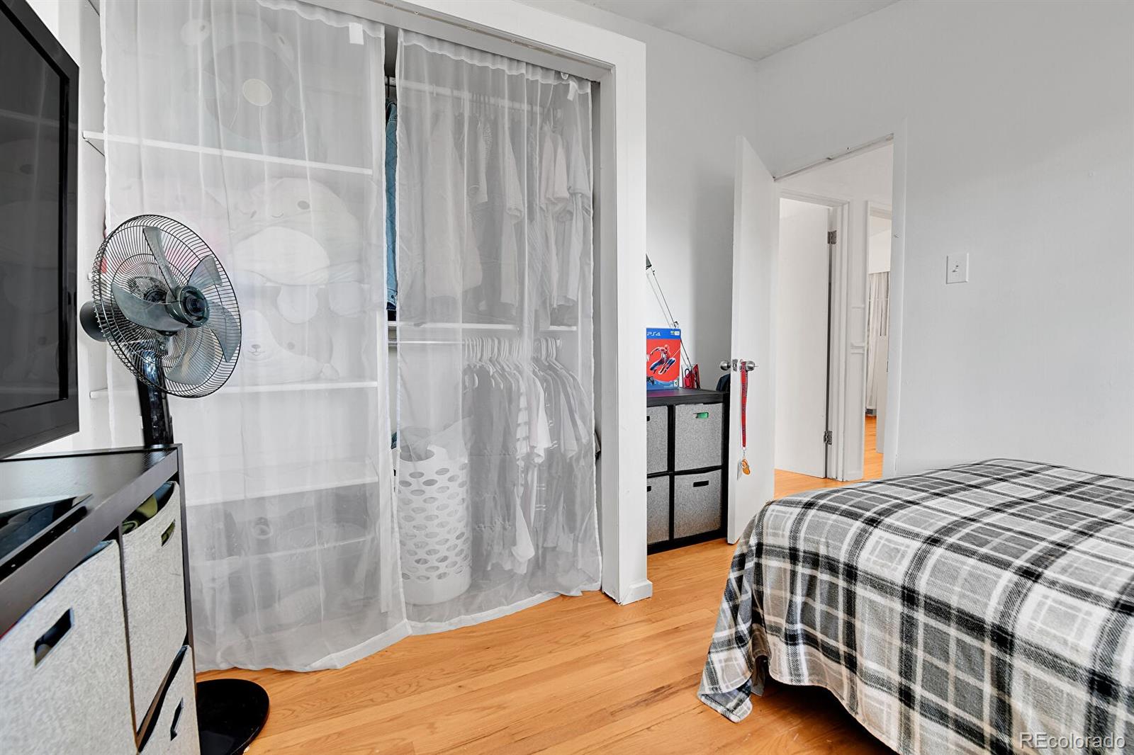 MLS Image #5 for 2580  valley view drive,denver, Colorado
