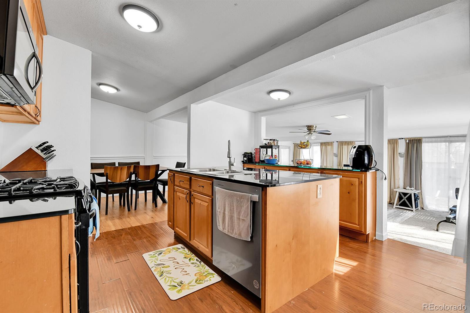 MLS Image #7 for 2580  valley view drive,denver, Colorado