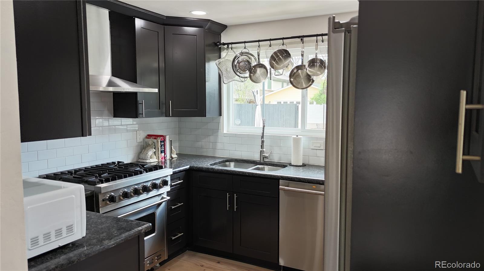 MLS Image #11 for 640 n magnolia street,denver, Colorado