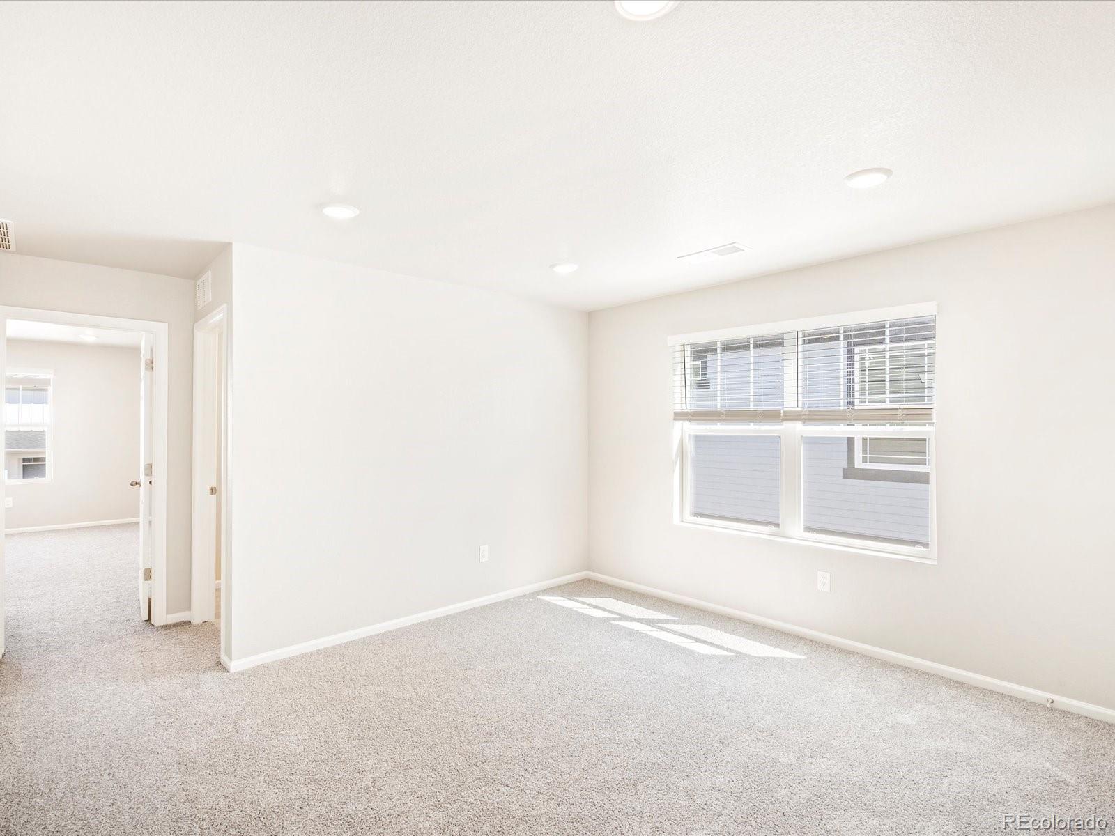 MLS Image #14 for 22415 e 7th place,aurora, Colorado
