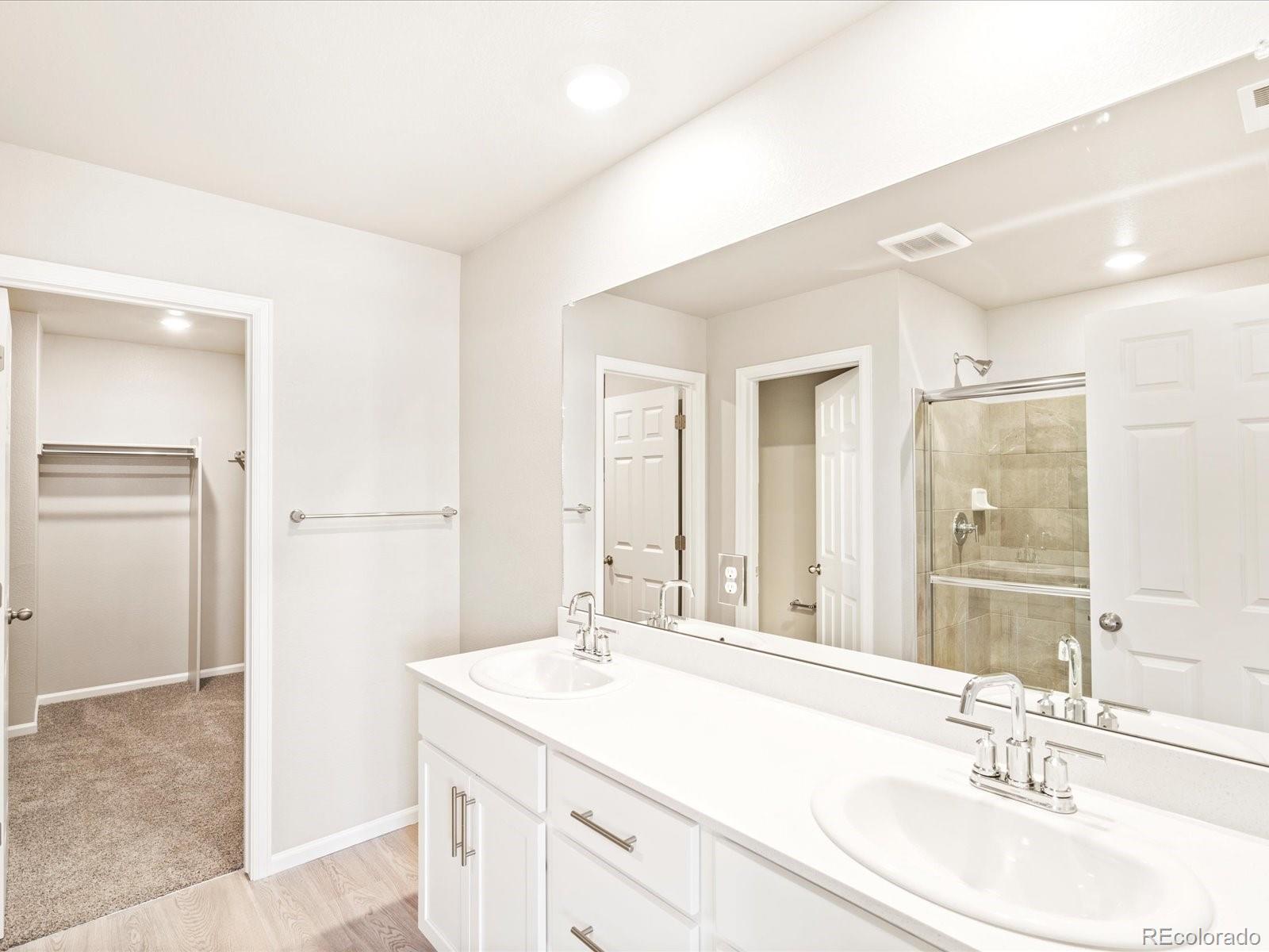 MLS Image #19 for 22415 e 7th place,aurora, Colorado