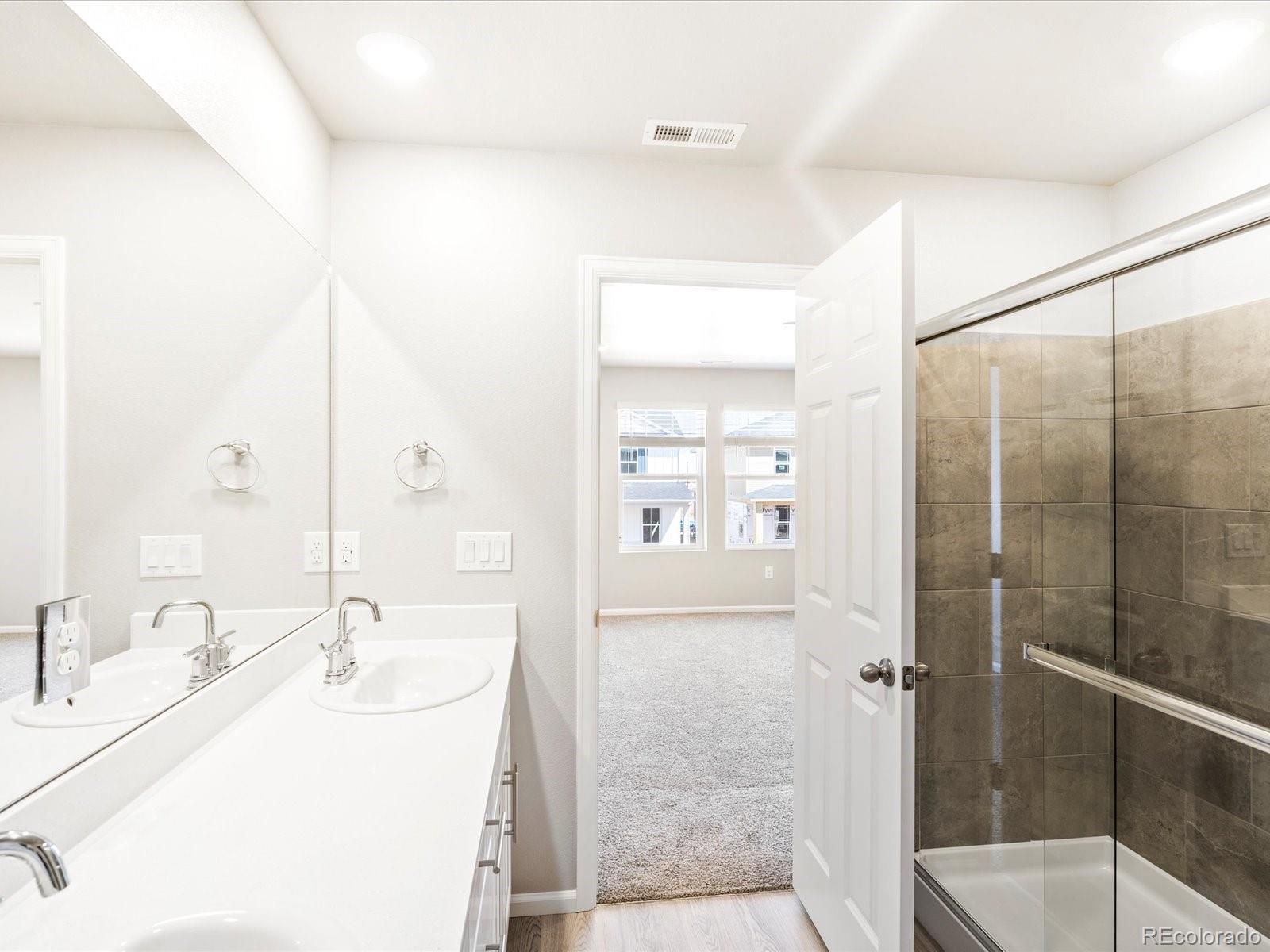 MLS Image #20 for 22415 e 7th place,aurora, Colorado