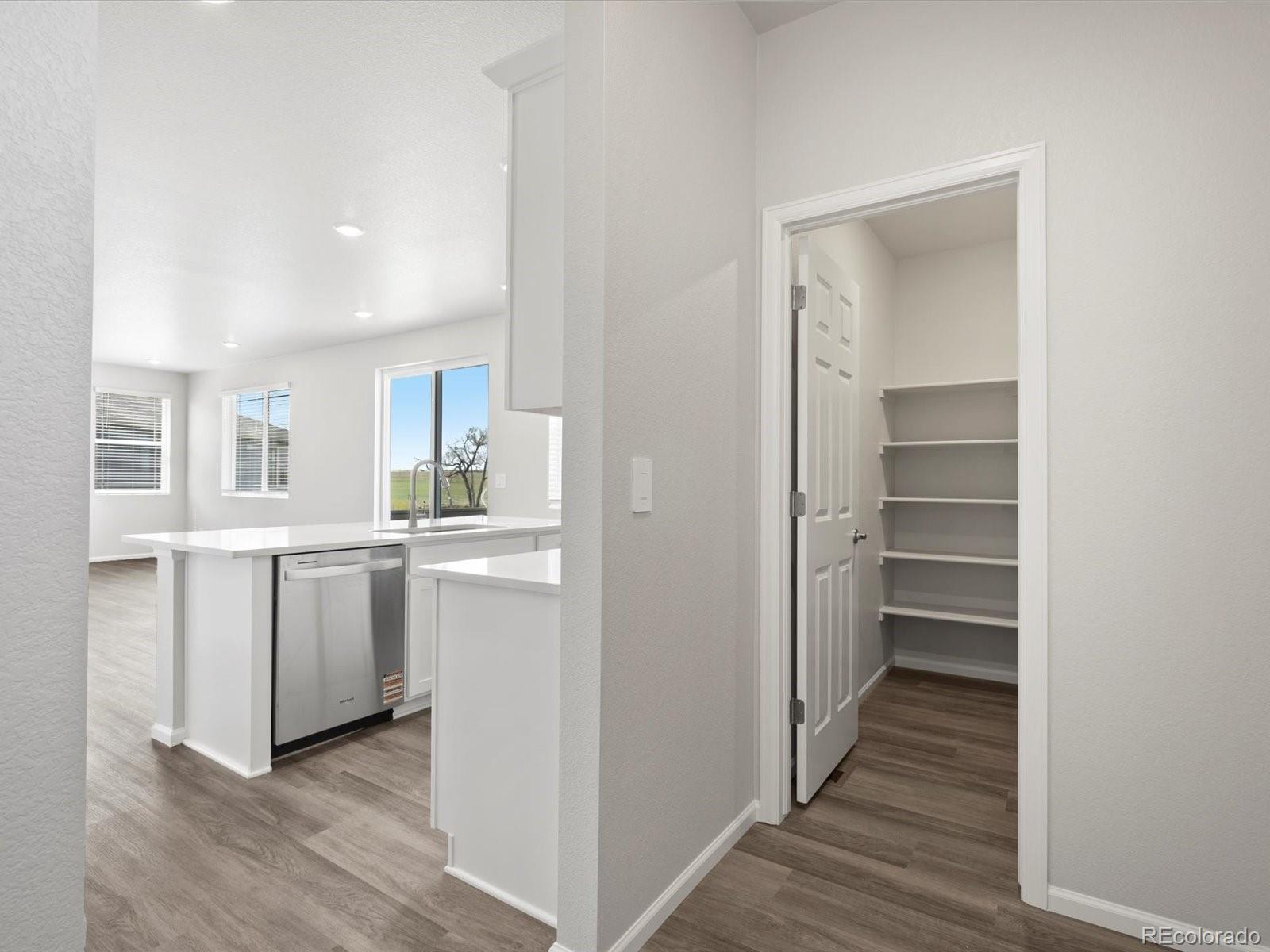 MLS Image #21 for 1965 s coolidge way,aurora, Colorado